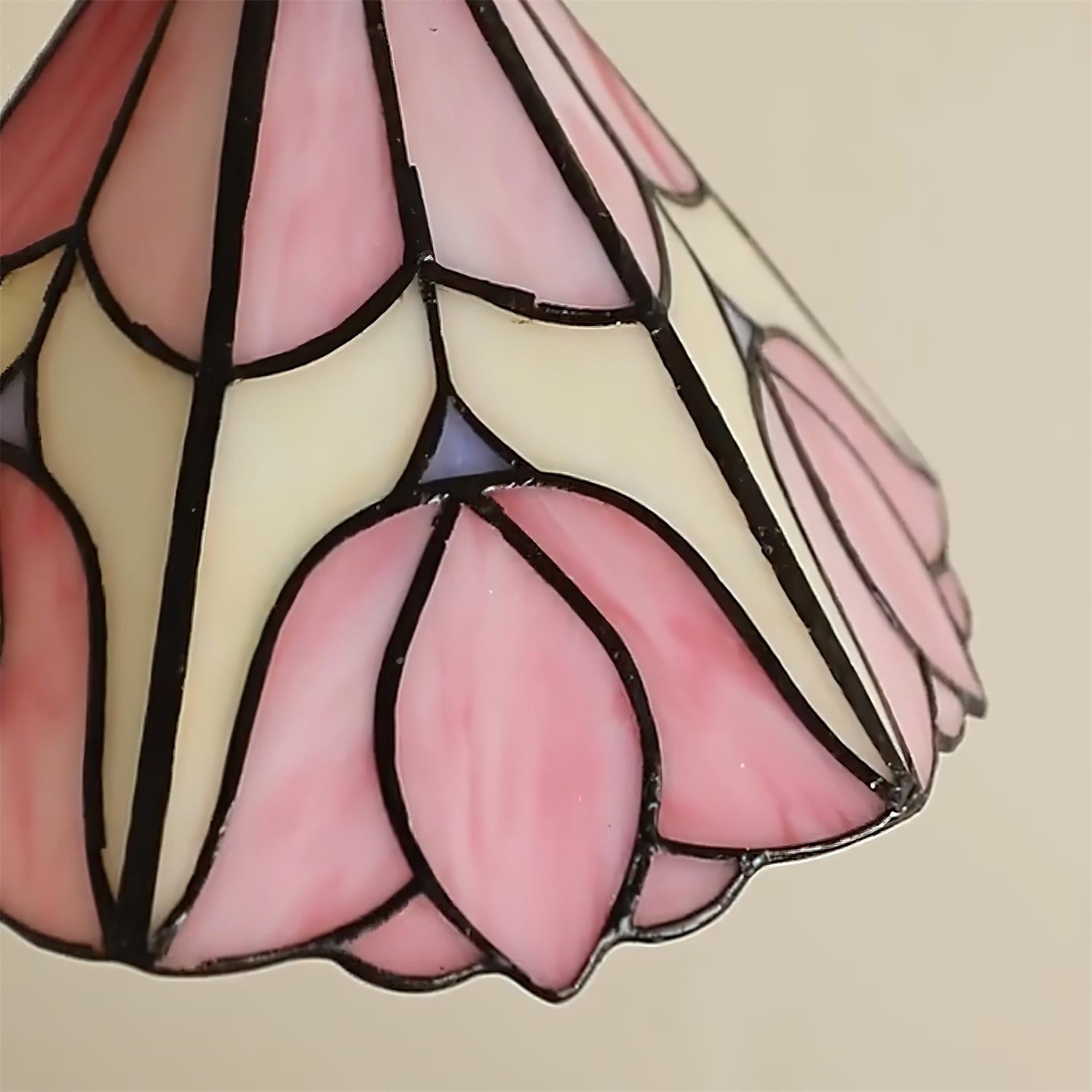 Sevra Tiffany Artistic Stained Glass Pendant – Vintage Accent for Kitchen T564