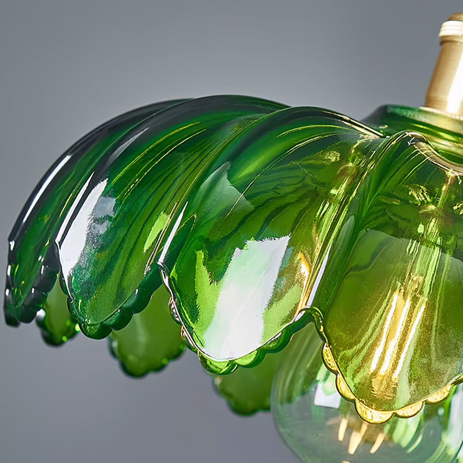 Retro Petal Green Pendant Lamp M542