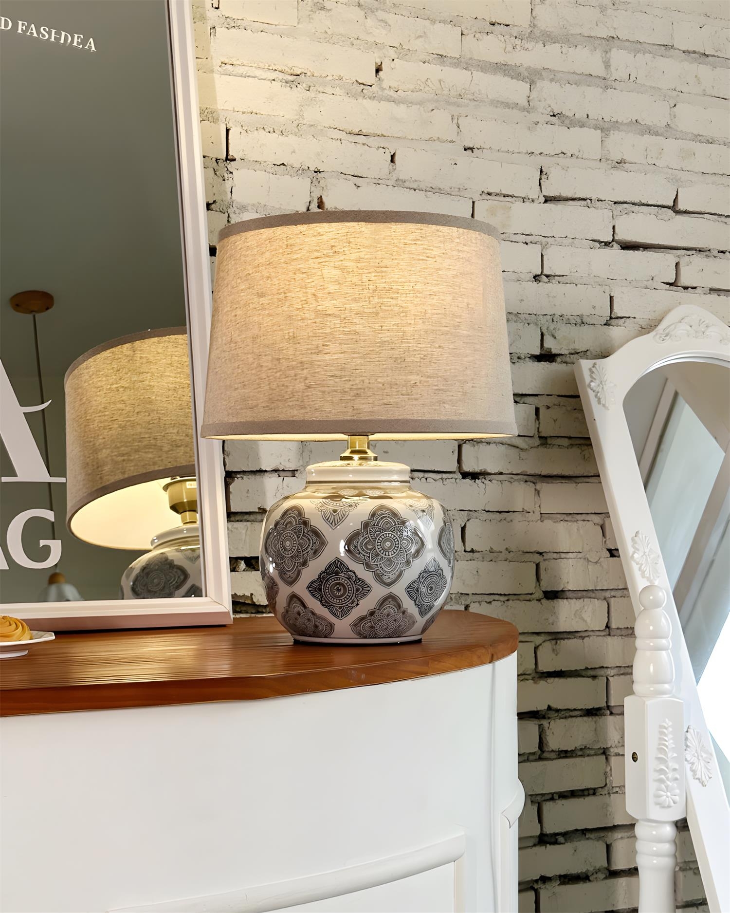 Talora Table Lamp T1572