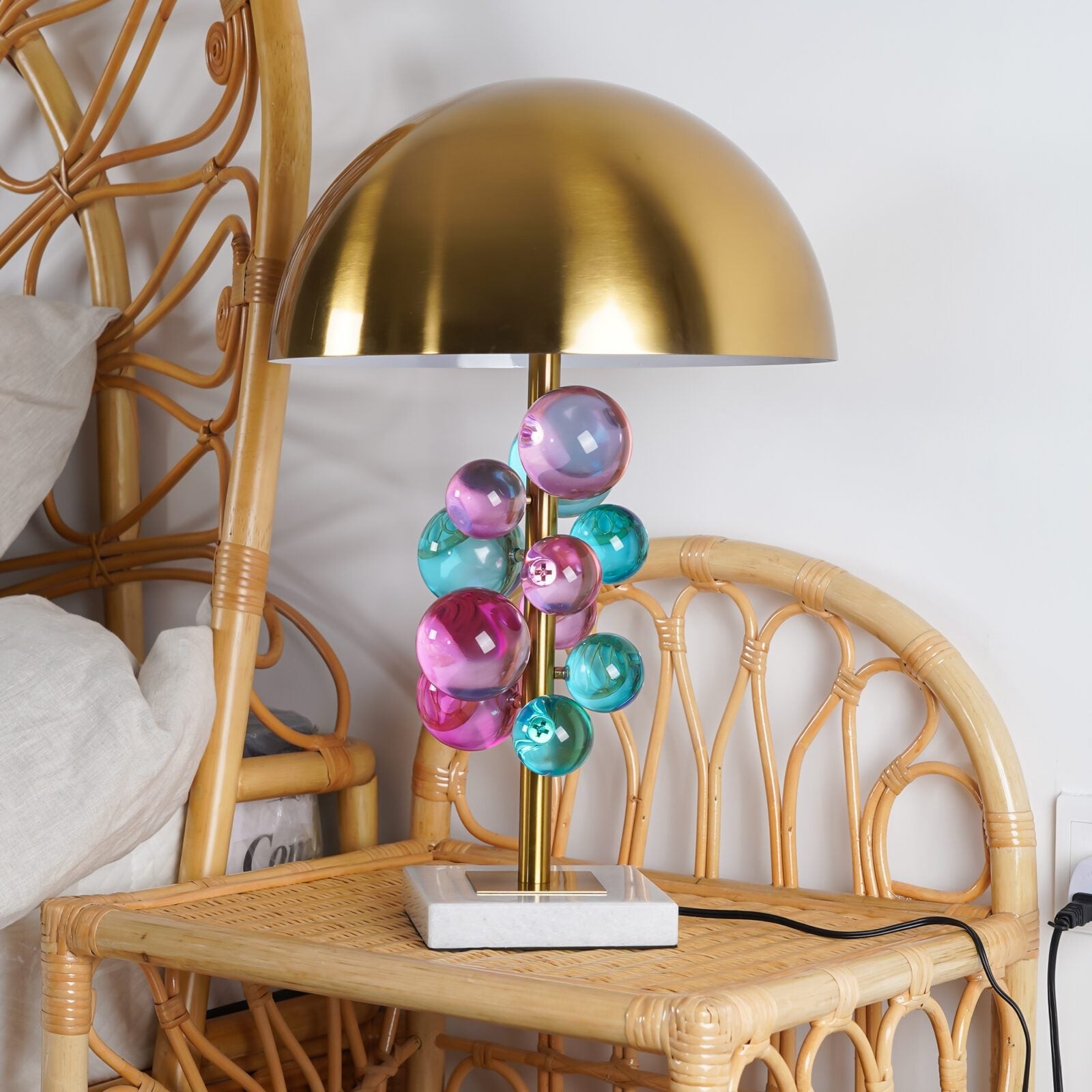 Modern Creative Metal Table Lamp M273