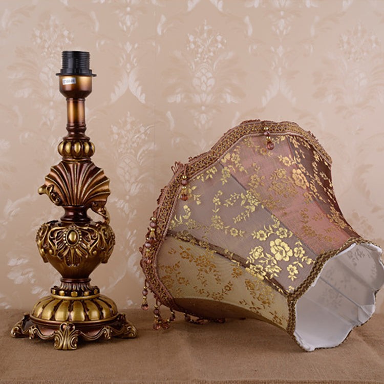 Pastoral Flower Lampshade Carved Table Lamp M497