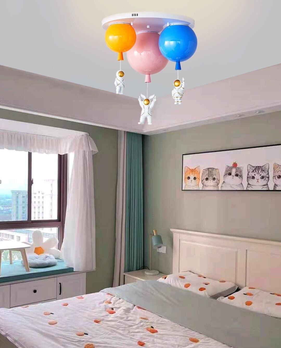 Astronaut Glossy Balloon Ceiling Lamp M390