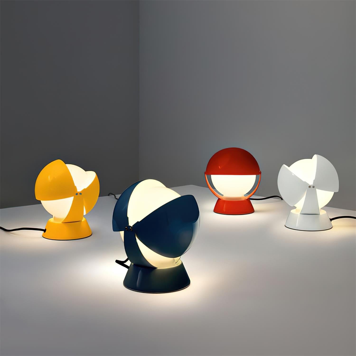 Modern Creative Metal Spherical Table Lamp for Kids Room M241