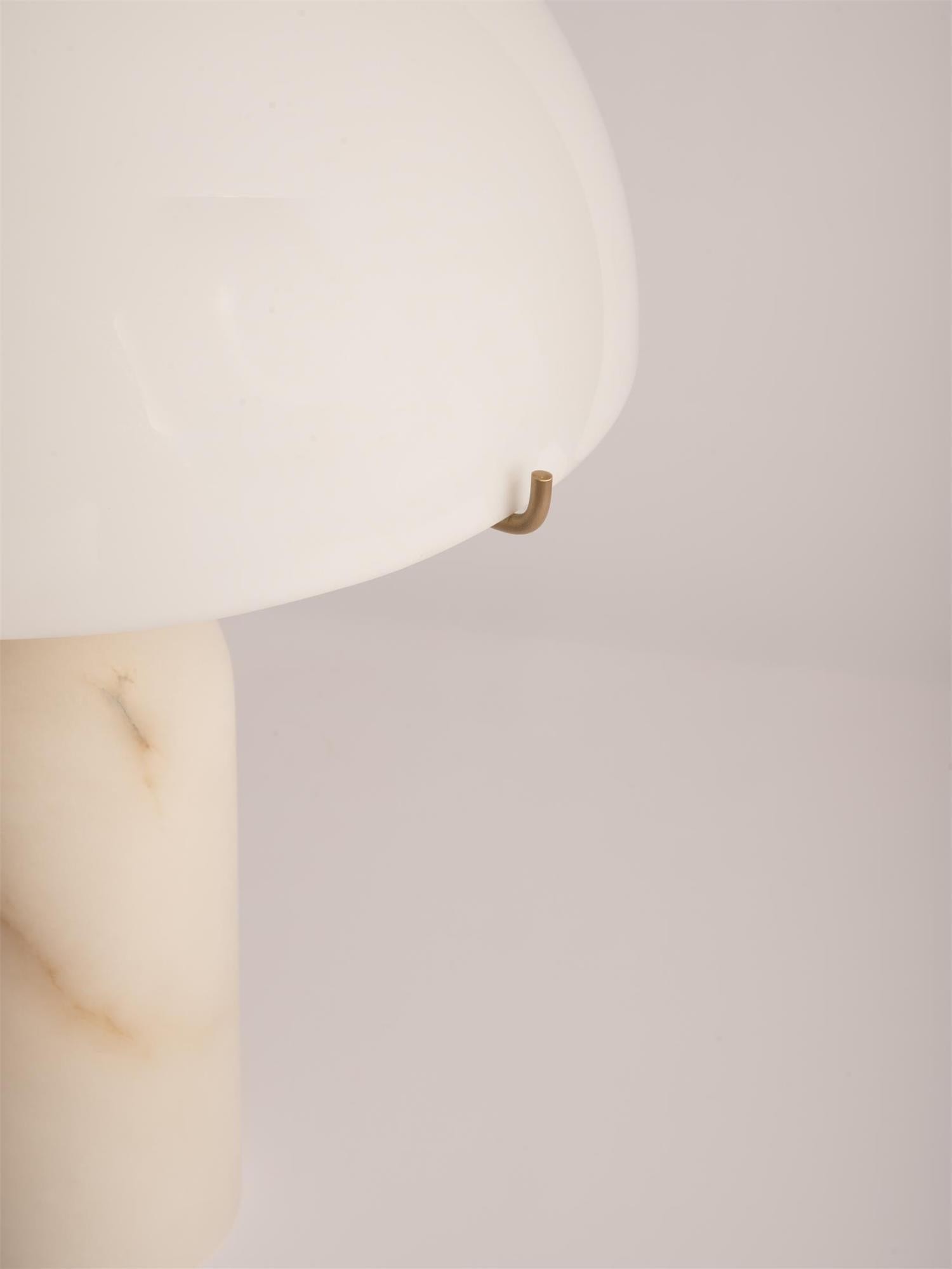 Nordic Simple Creative Alabaster Glass Table Lamp M333