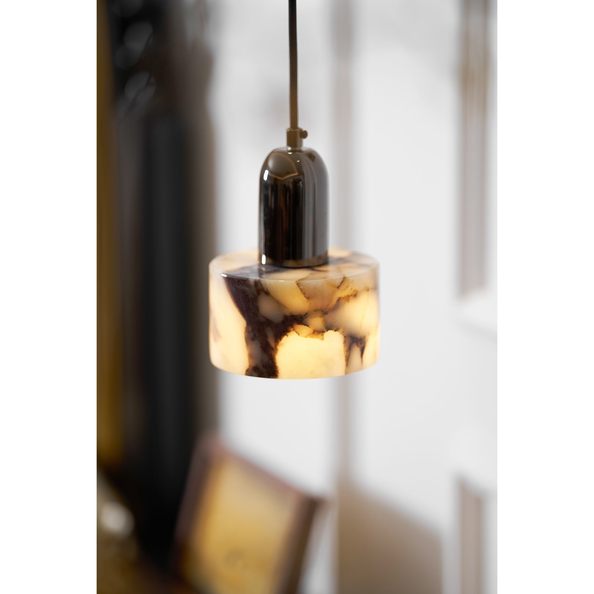 Dekum Marble Pendant Lamp T1830