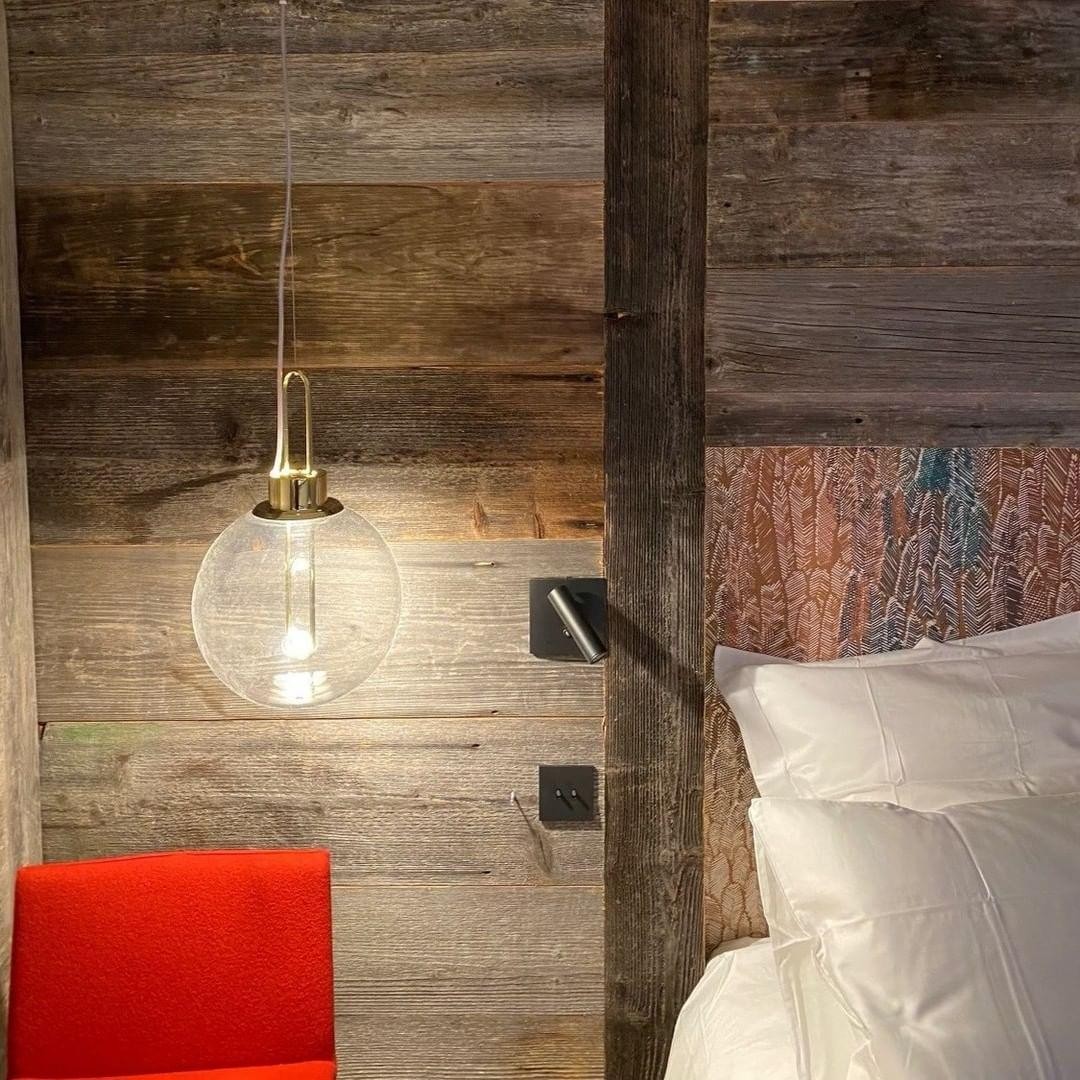 Clear Glass Orb Style Pendant Lamp M524