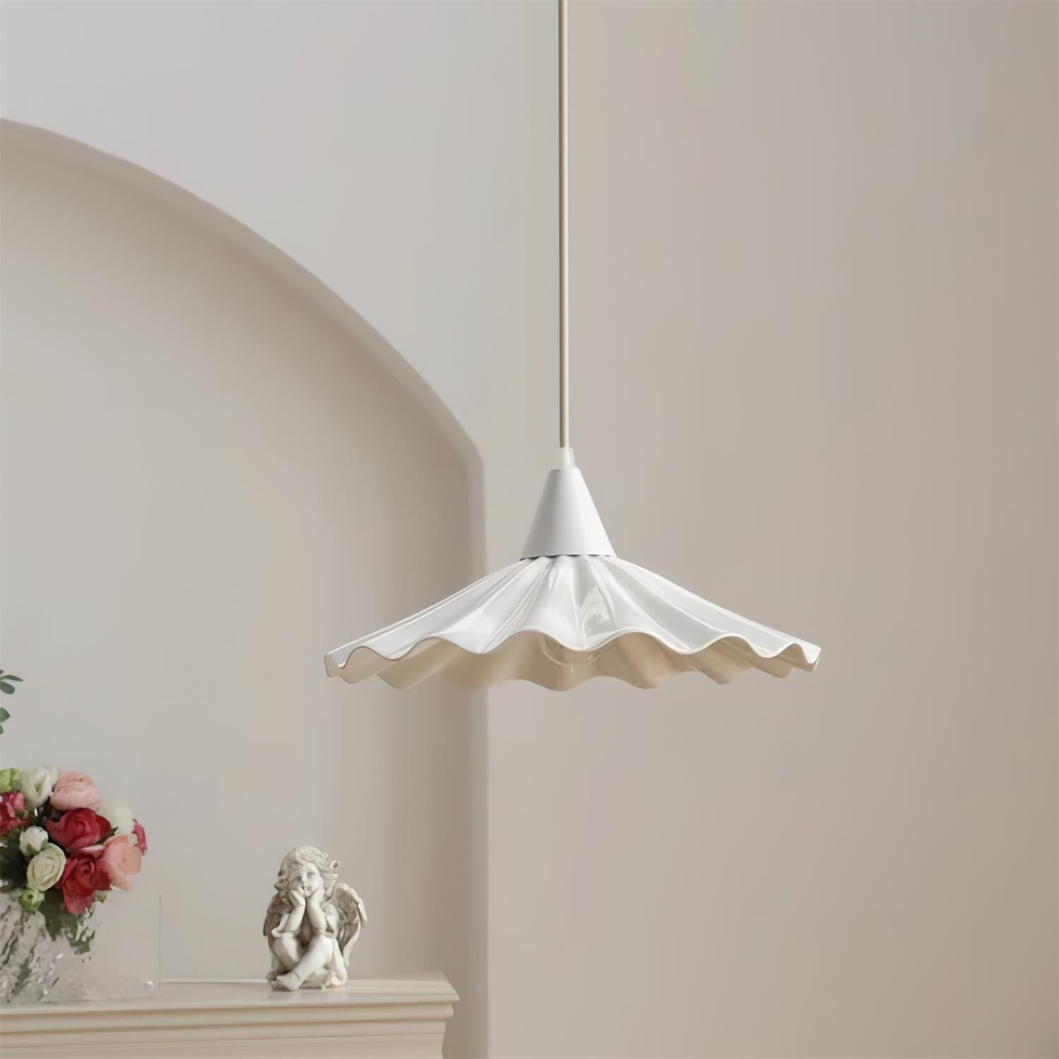 Ruffles Pendant Lamp P016