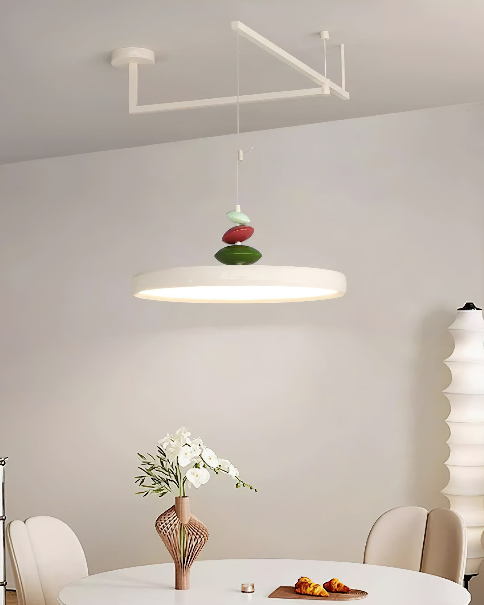 Simple Rocker Arm Flying Saucer Creative Chandelier M274