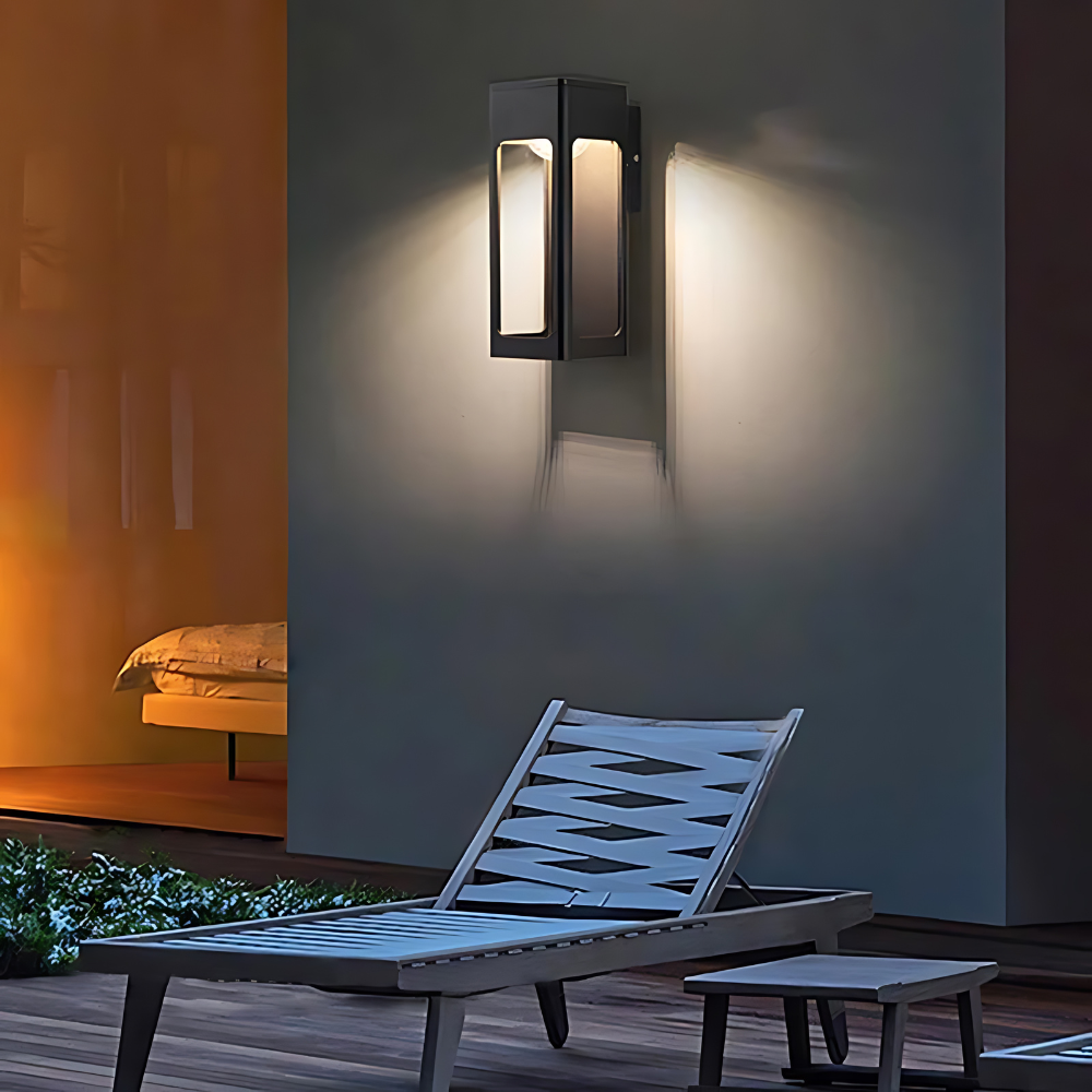 The Little Vintage Gold Wall Light T2033