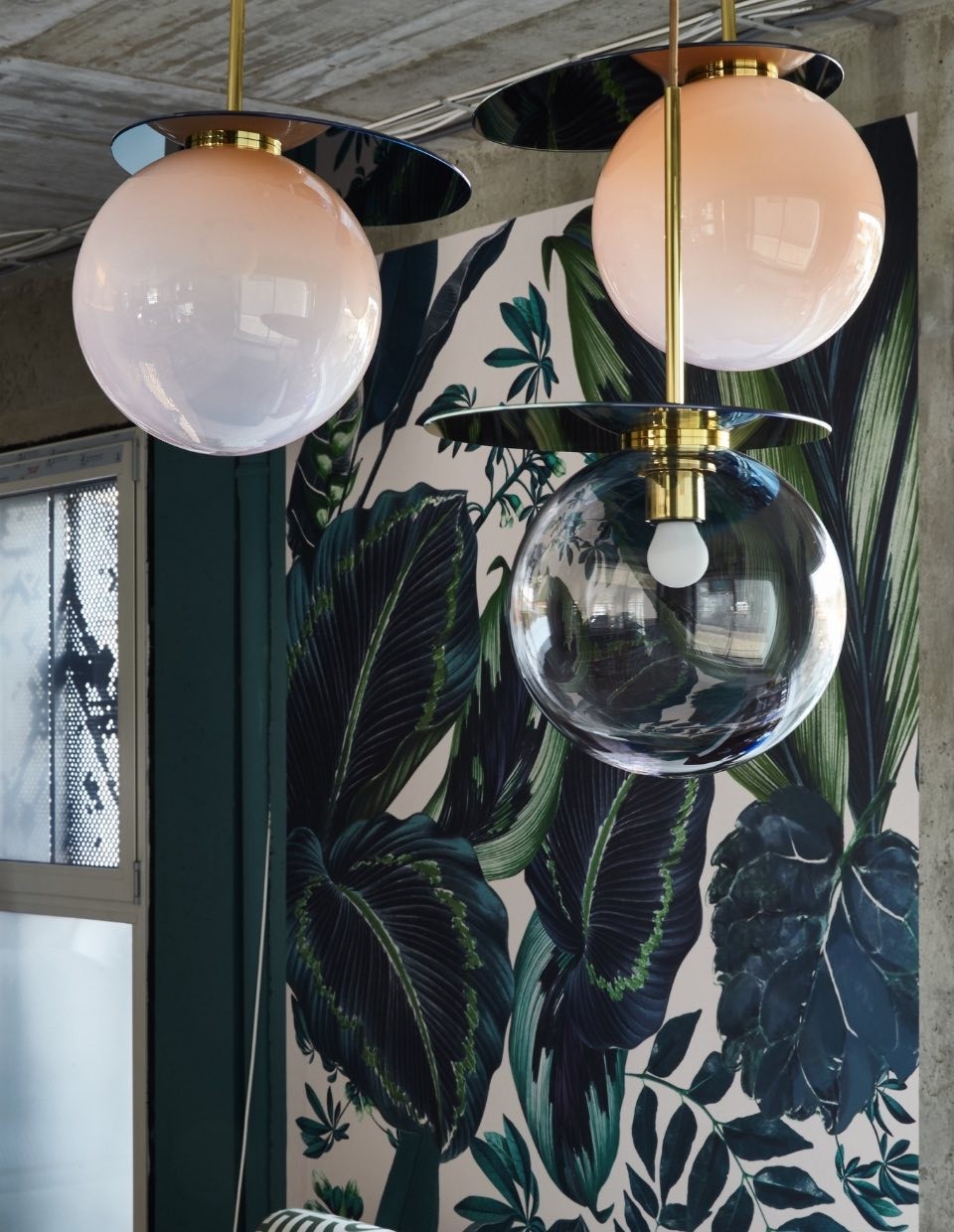 Umbra Pendant light