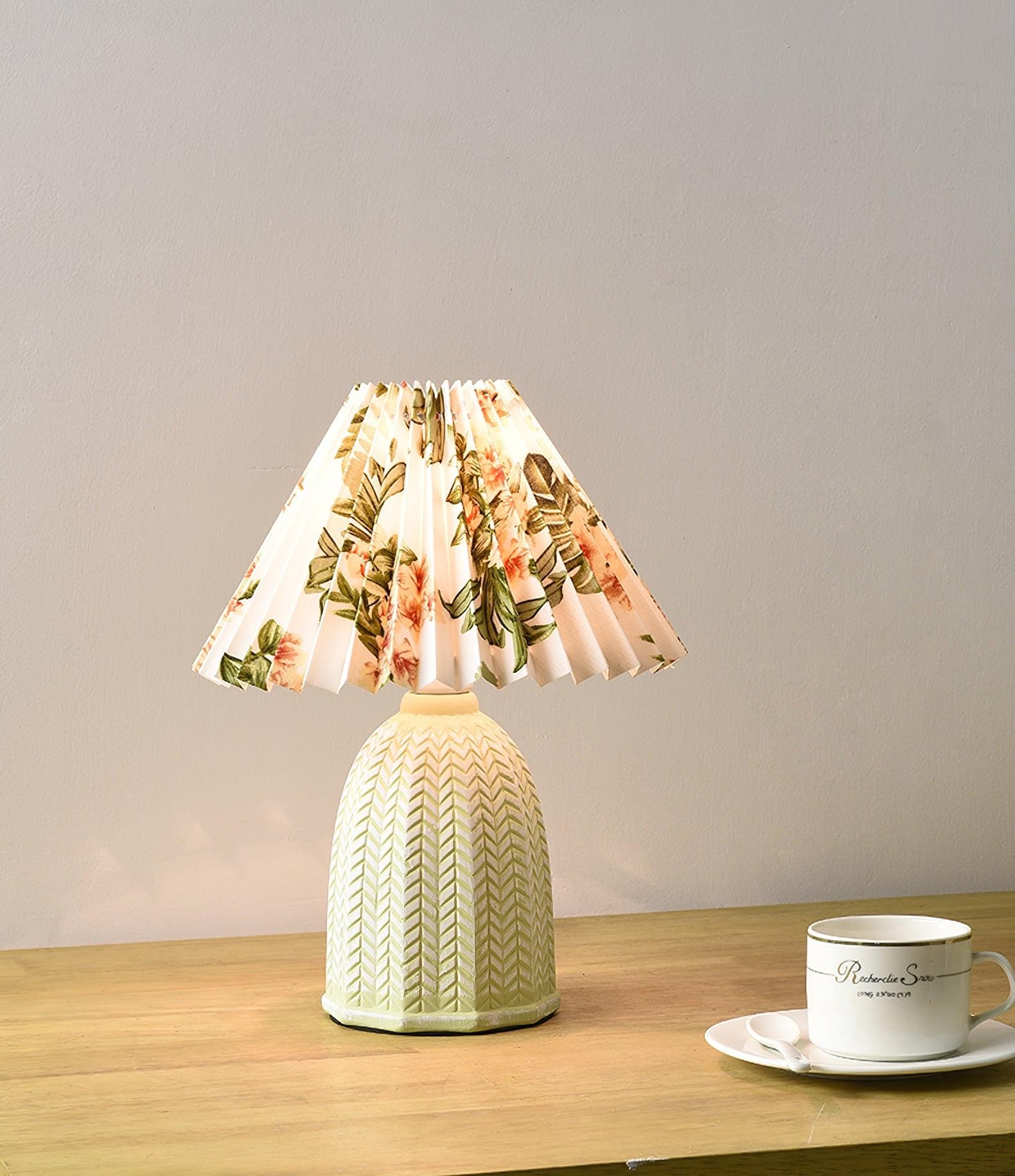 Vintage Pleated Table Lamp M206