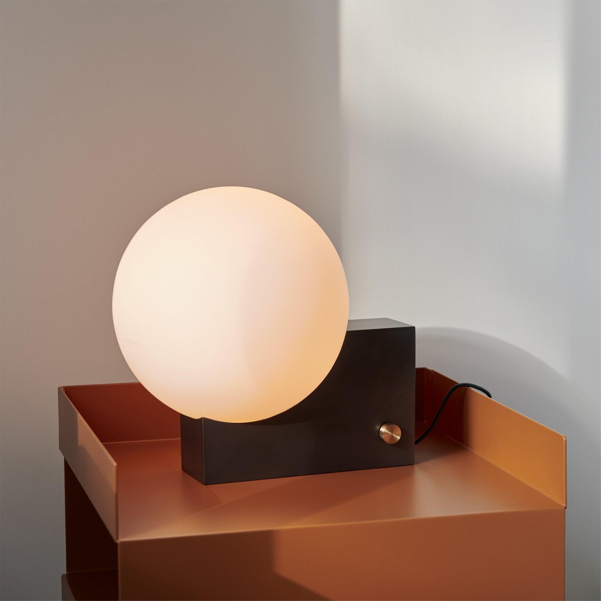 Geometric Lamp Base Glass Globe Table Lamp M362