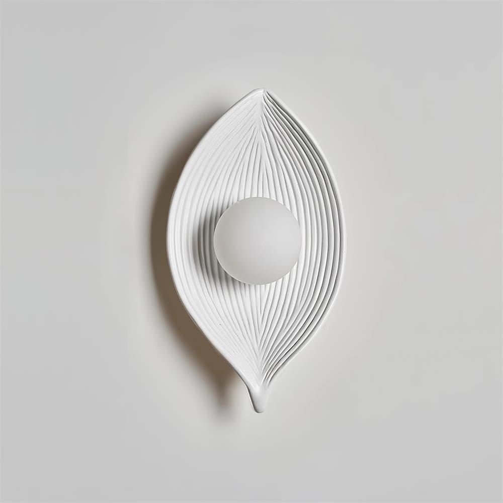 Contemporary Nordic Leaf Resin Wall Light M268