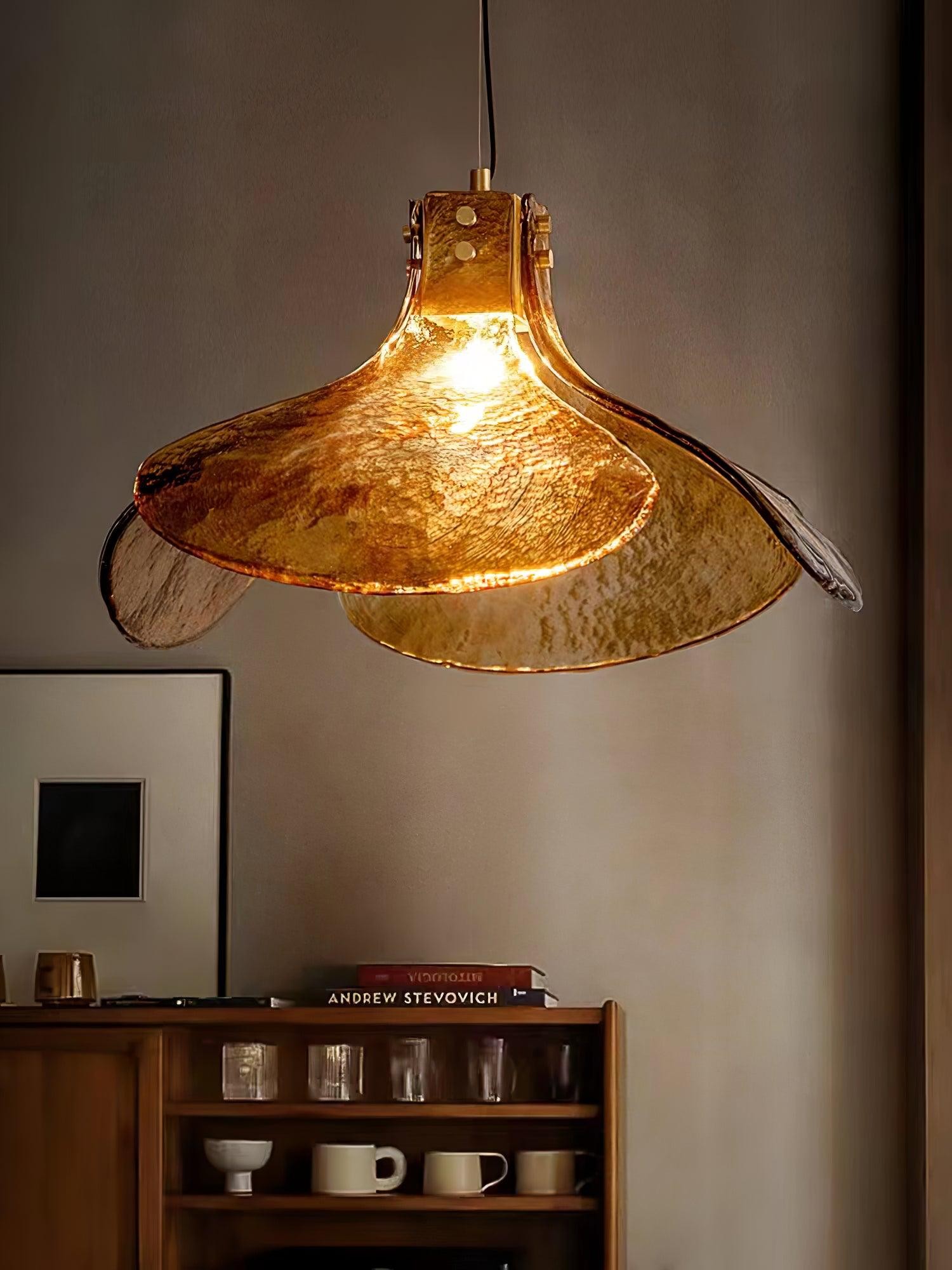 Vintage Clover Pendant Light M353