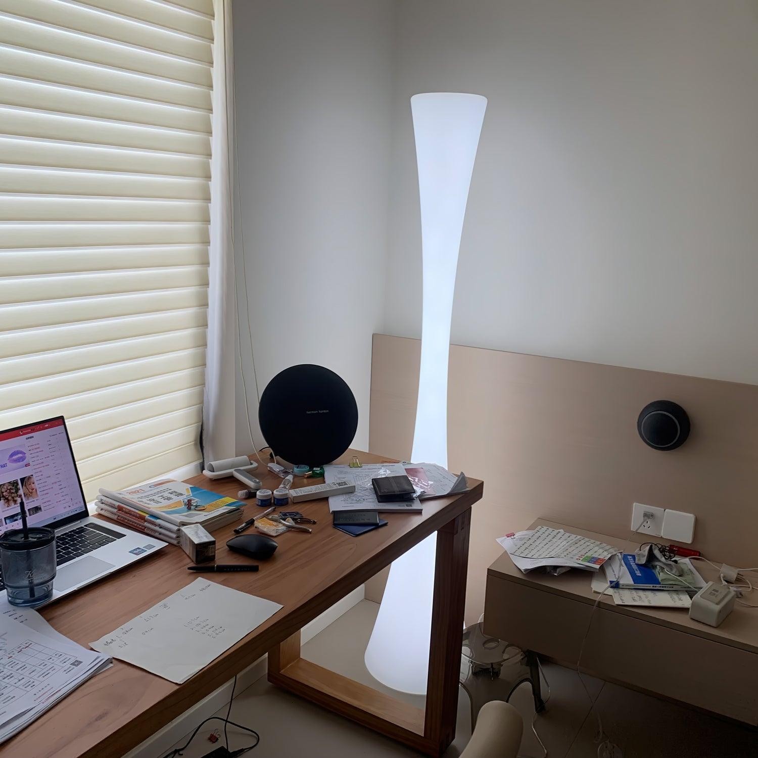 Romantic Simple White Column Floor Lamp G06
