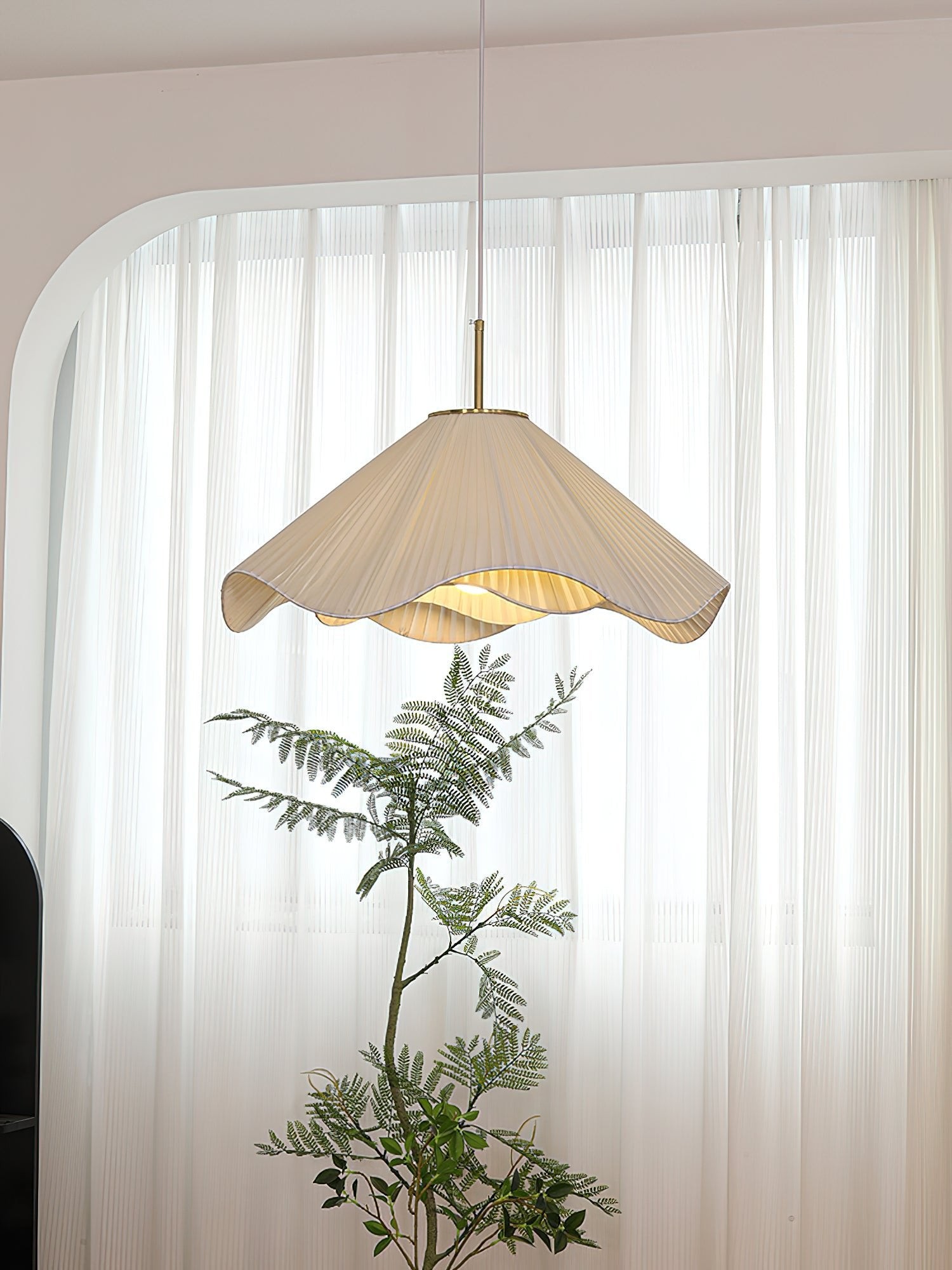 Nordic Cream Style Floral Pendant Lamp M458
