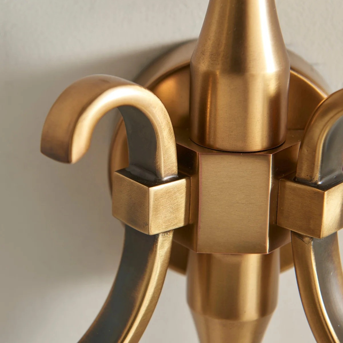Lunetal Double-Head Wall Sconce - Vintage Metal Glass for Hallway and Bedroom T842