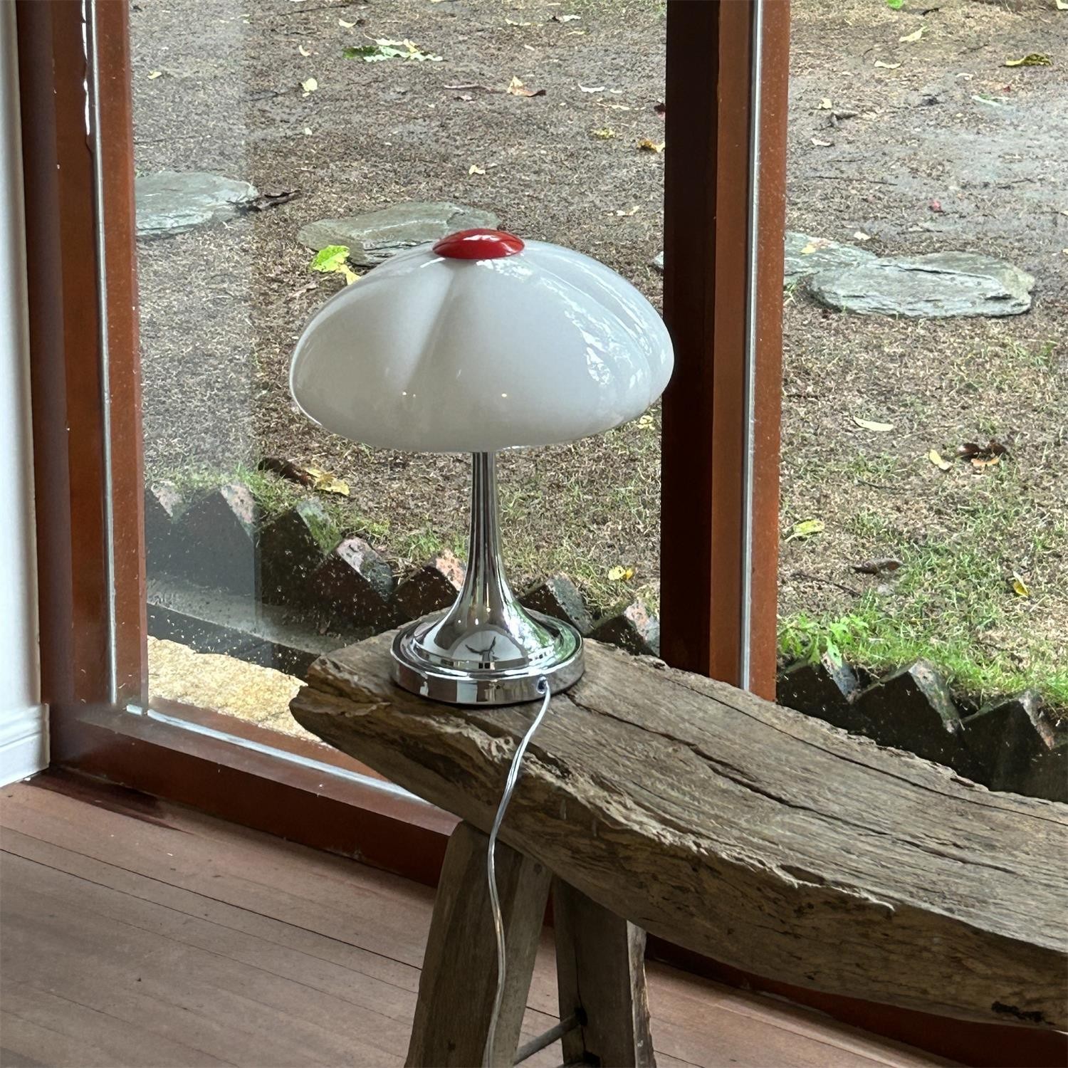 Cream Style Glass Mushroom Table Lamp M220