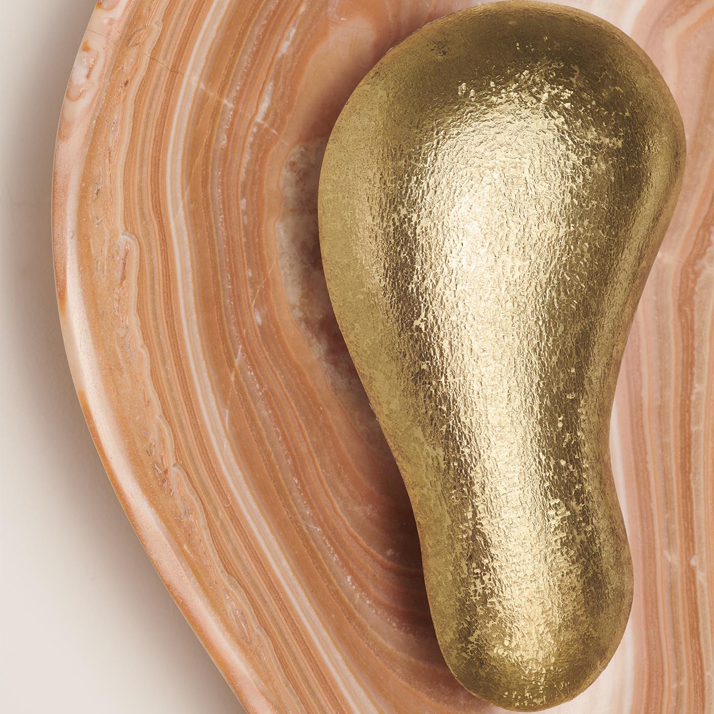 Oyster Hammered Onyx Sconce T1949