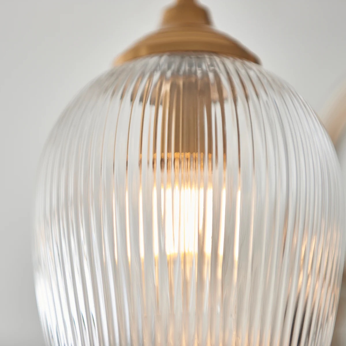 Brazara Multi-Light Glass Shade Pendant Lamp - Curved Metal Arms for Modern Homes T885