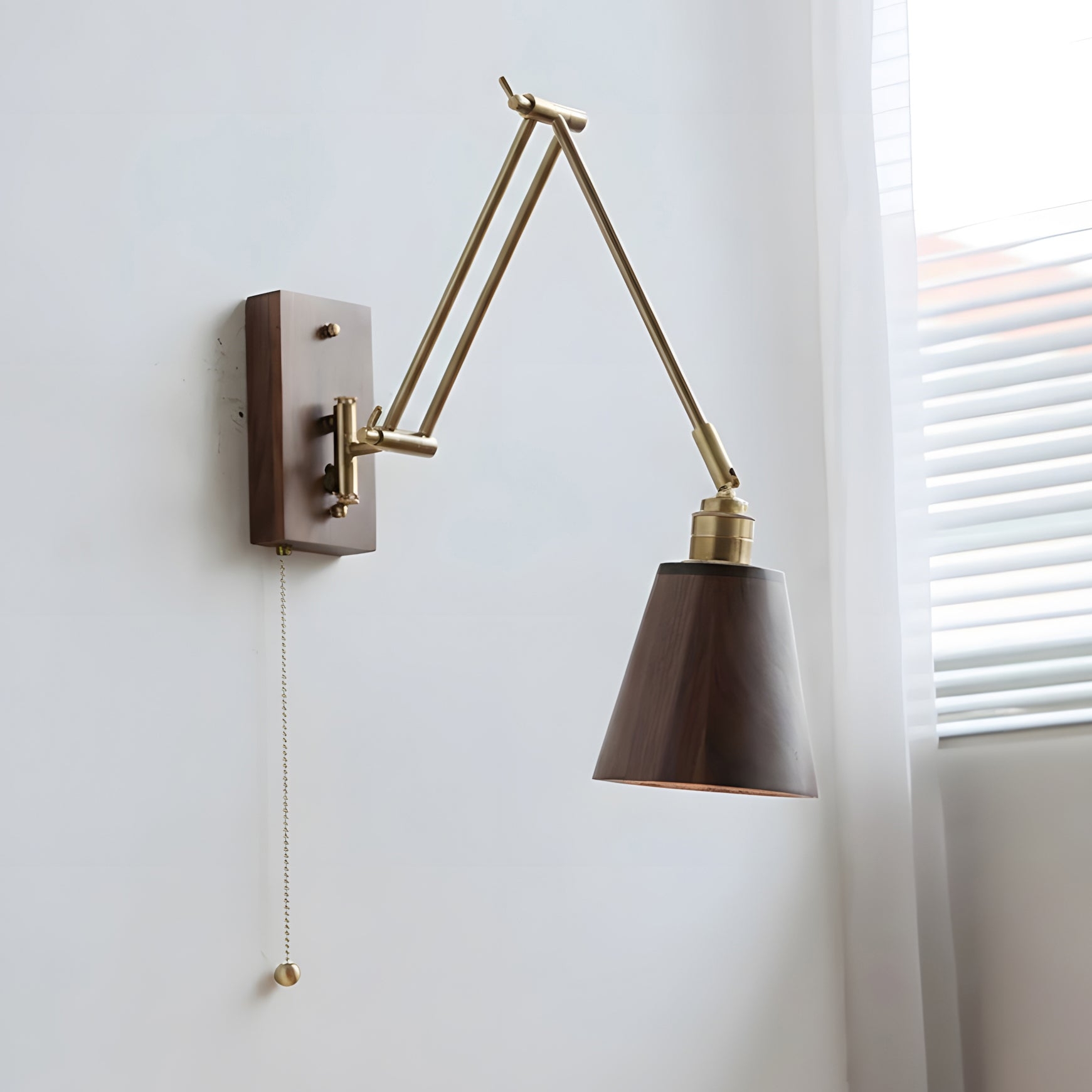 Marlow Adjustable Wall Lamp T1565