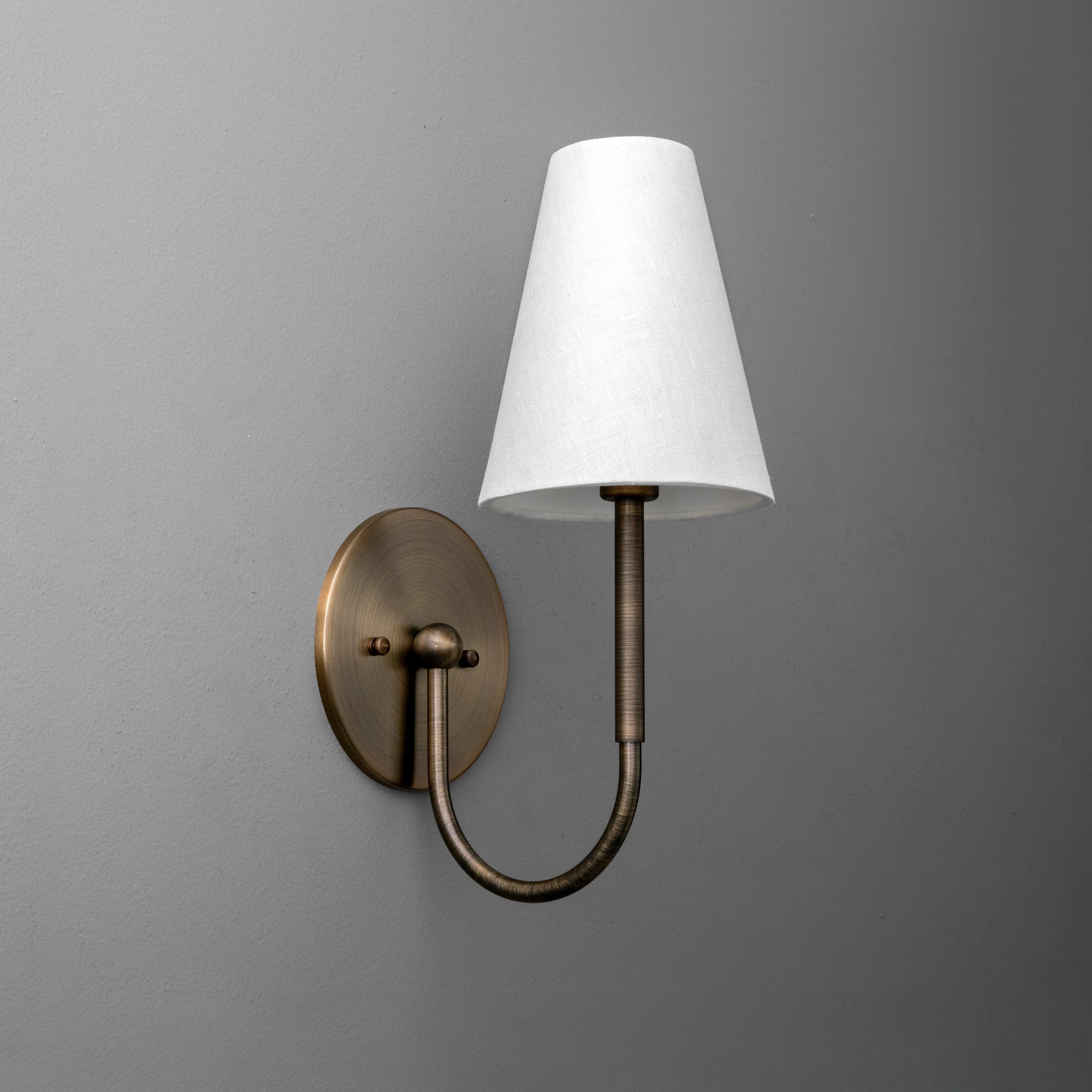 Curva Modern Minimalist Wall Sconce - Sleek Design for Living Room T399