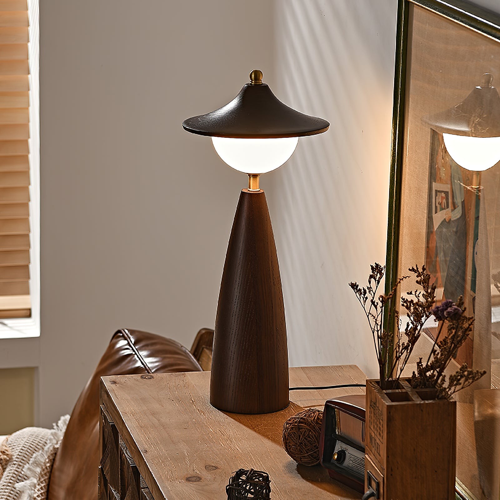 French Retro LED Bedside Table Lamp for Bedroom M225
