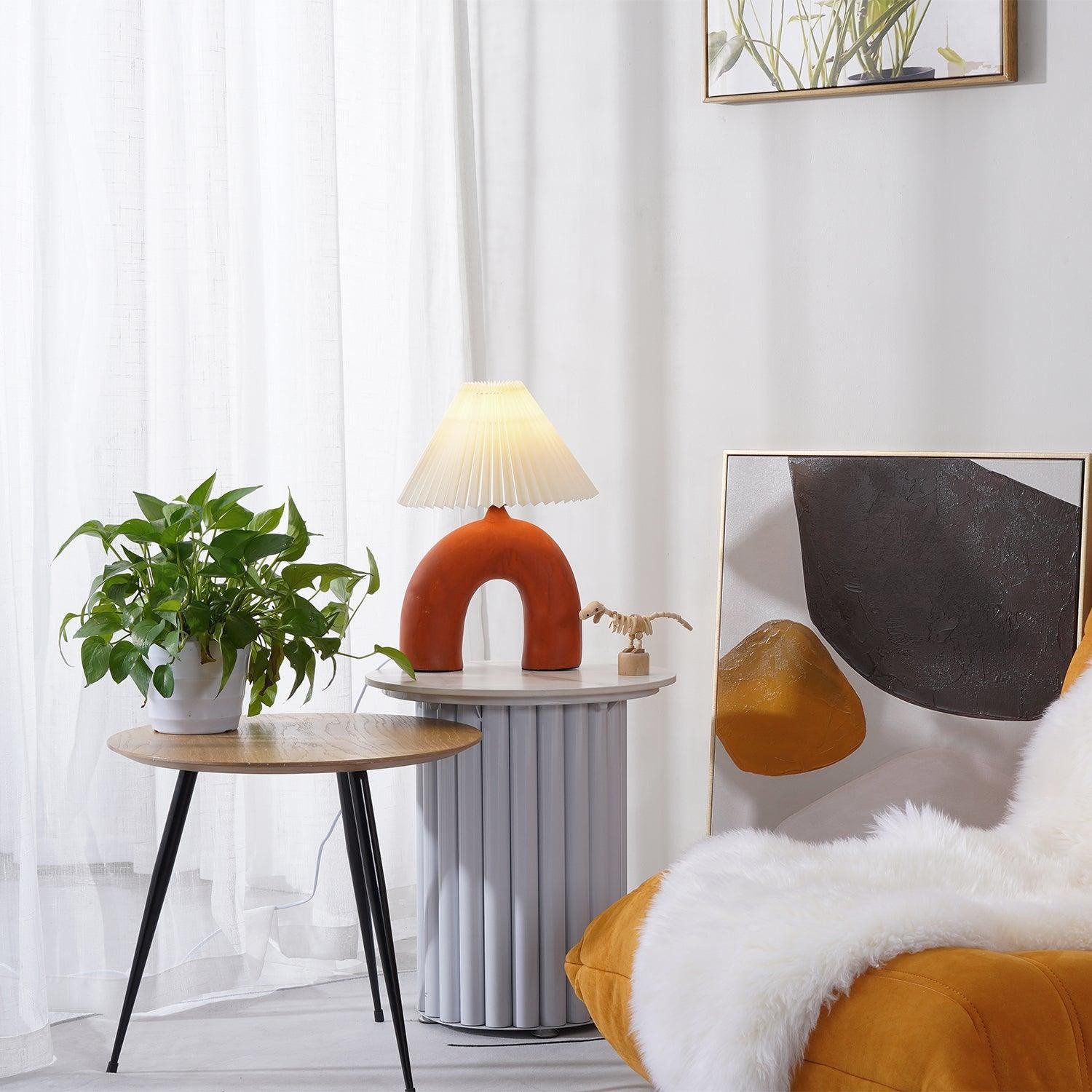 Arched Pleated Table Lamp M391