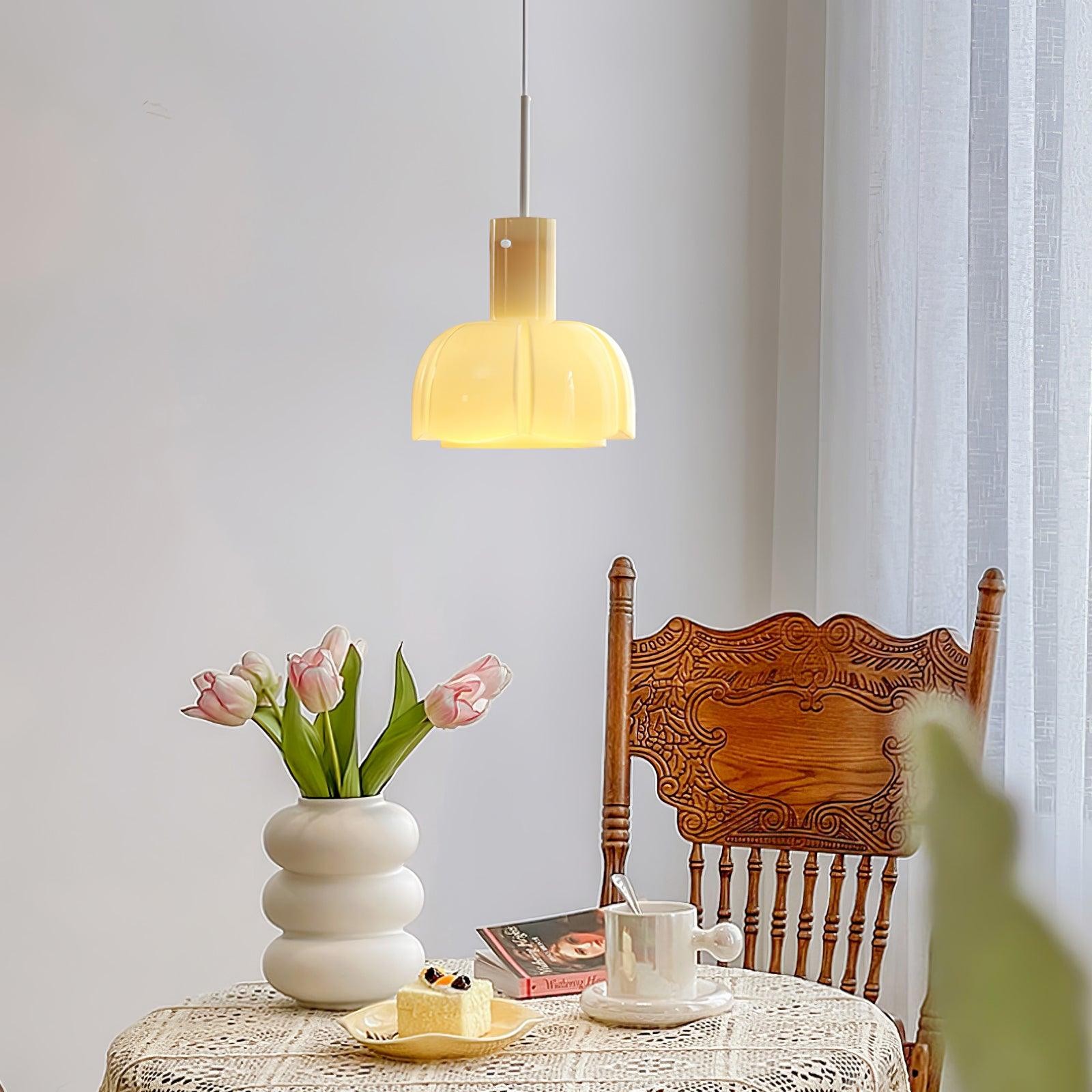 Medieval Style Glass Bud Pendant Lamp M352