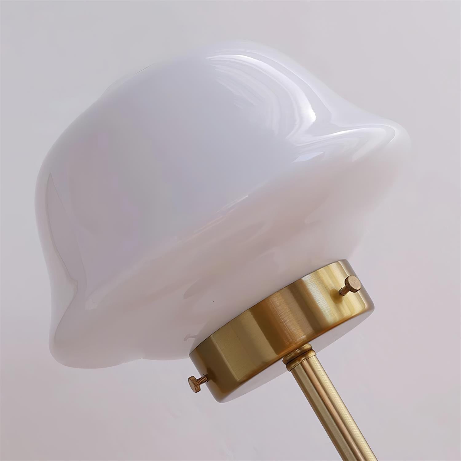 Mid Century Vintage Walnut Glass Table Lamp M292