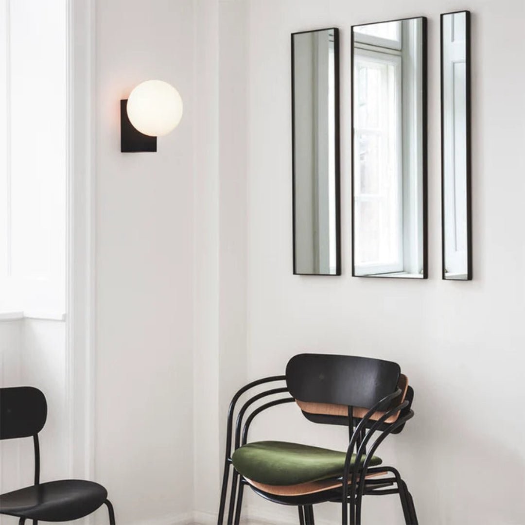 Minimalist Spherical Wall Lamp M444