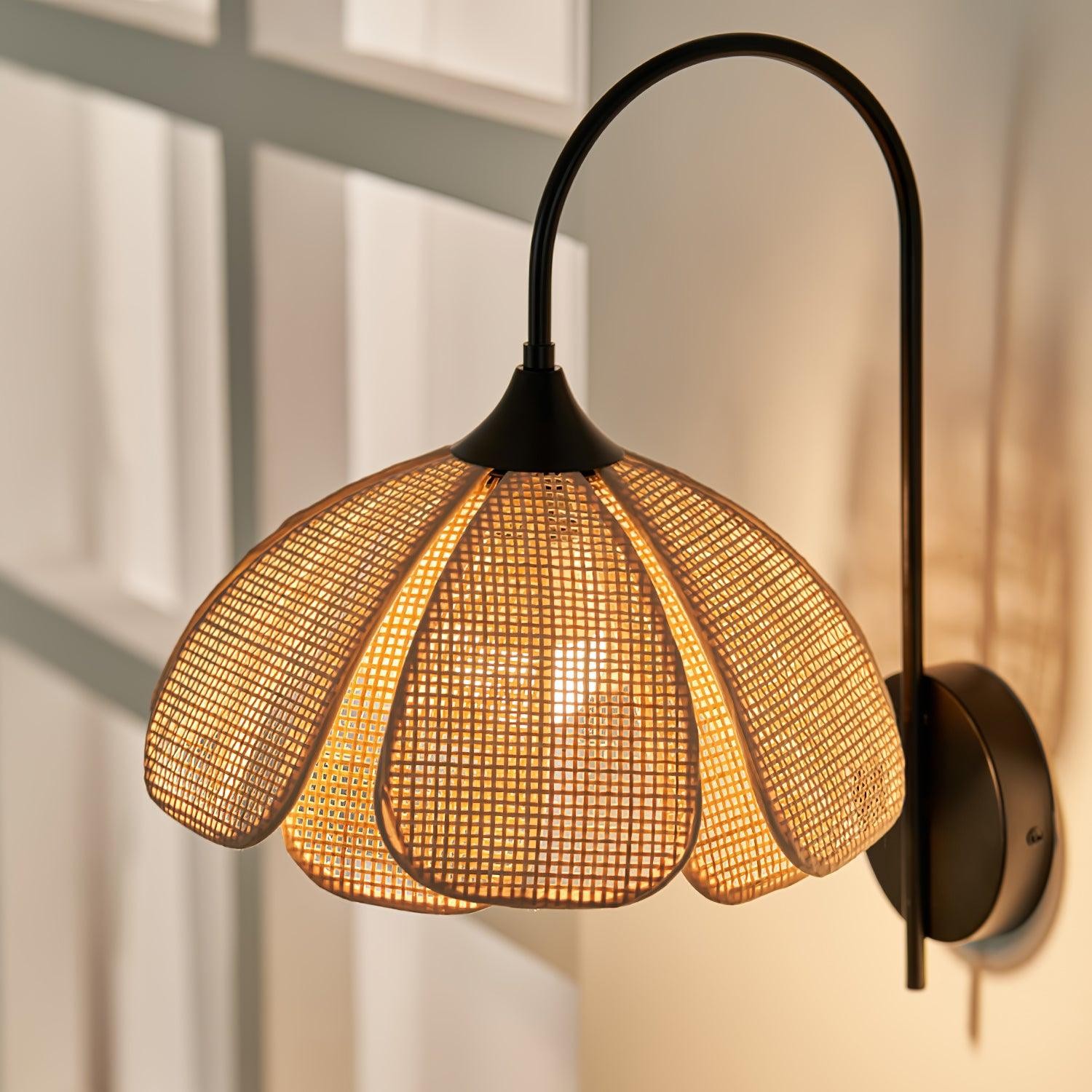 Rattan Petal Wall Lamp M512