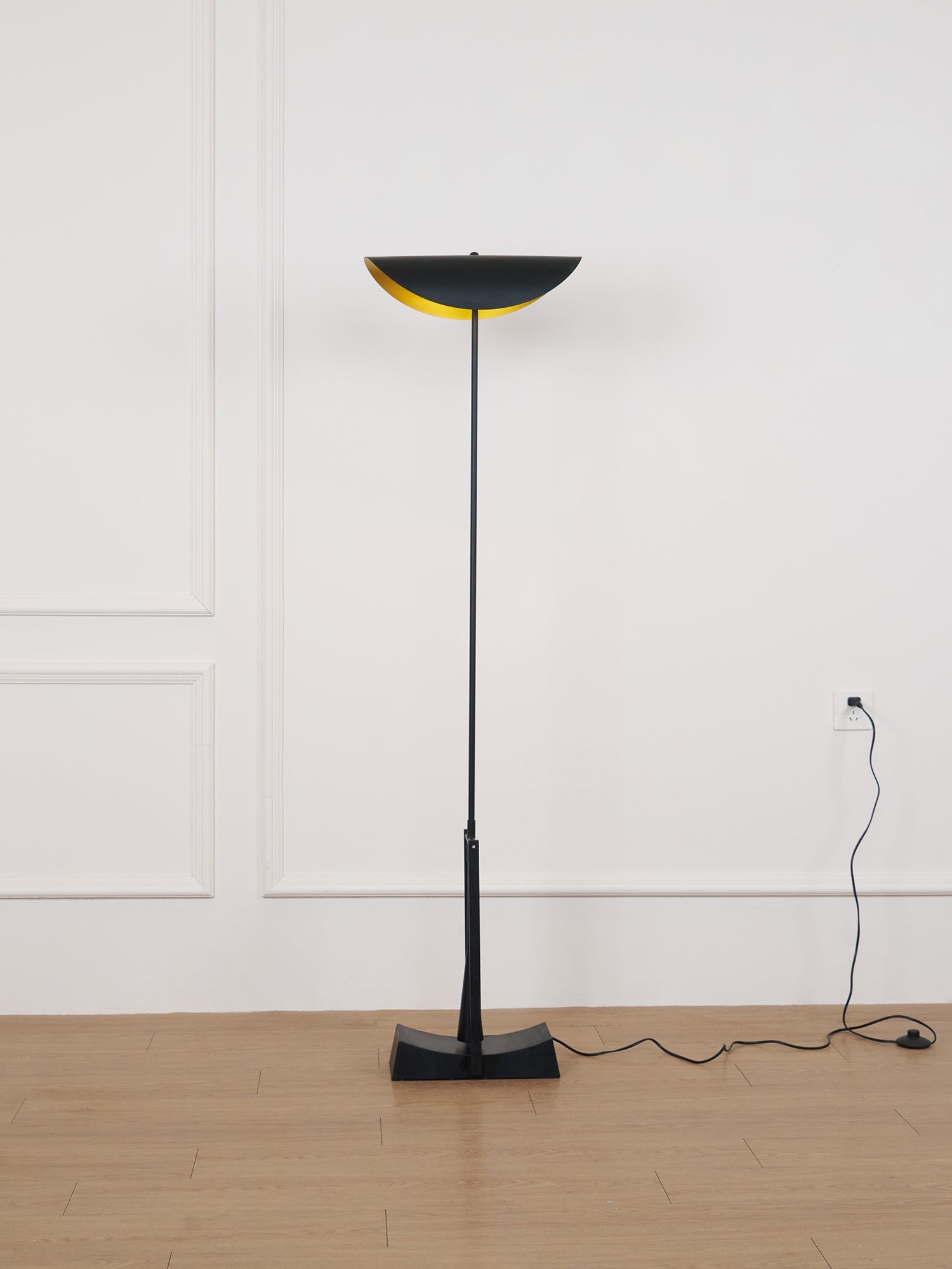 Nordic Creative Inclined Metal Floor Lamp M396