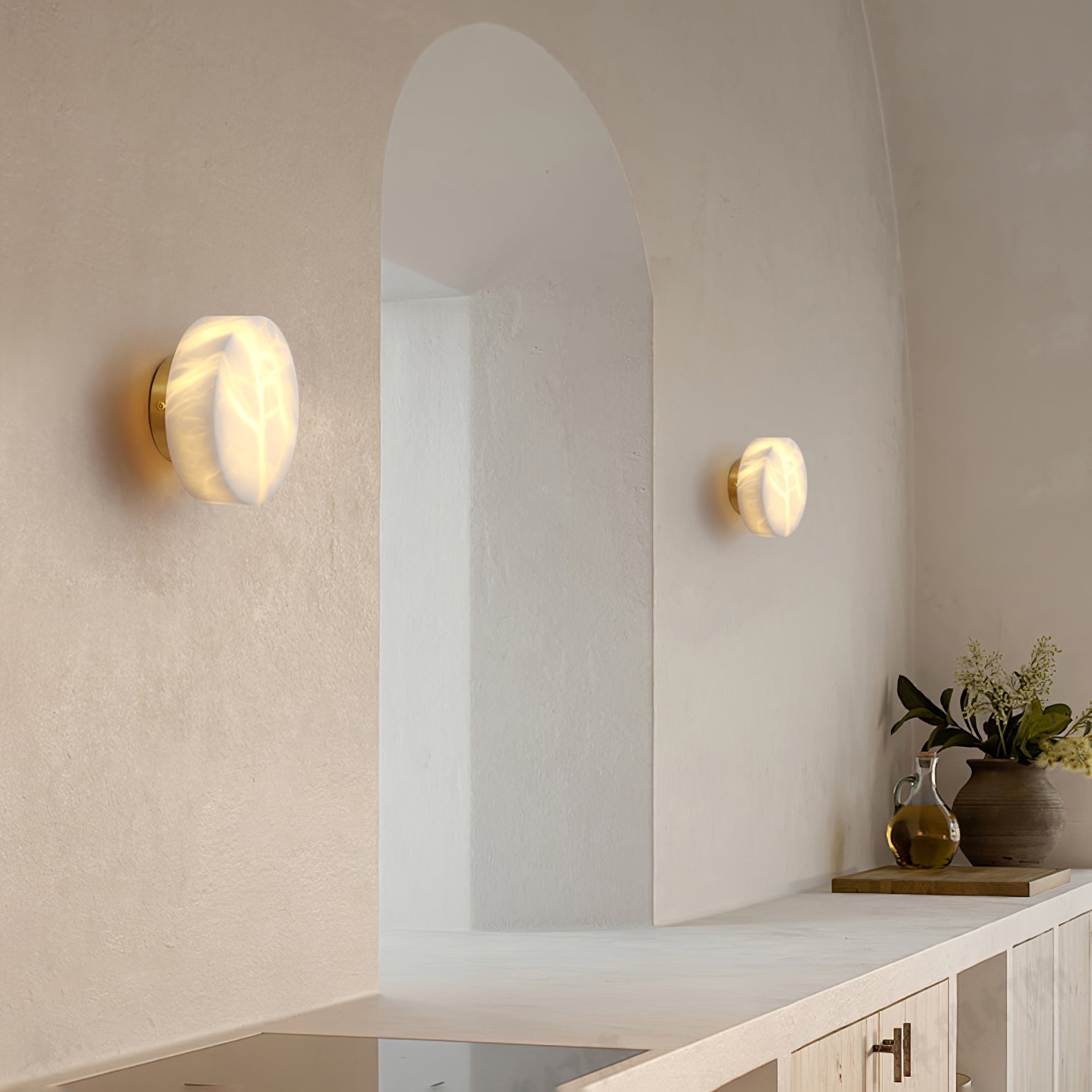 Cylindrical Alabaster Wall Lamp T1873