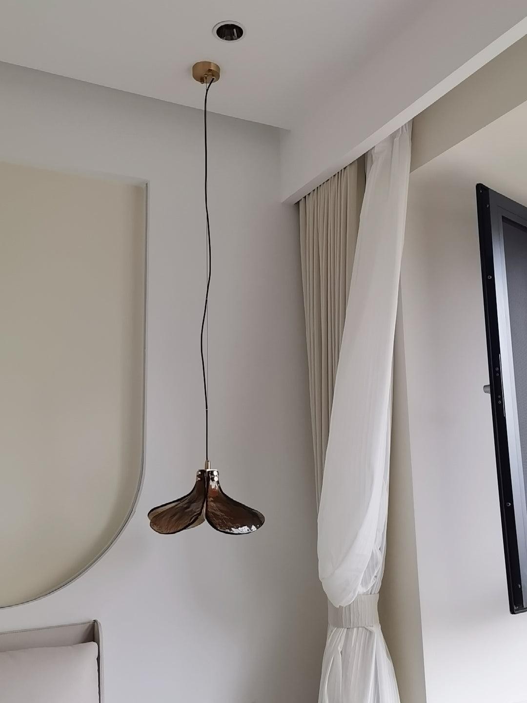 Vintage Clover Pendant Light M353