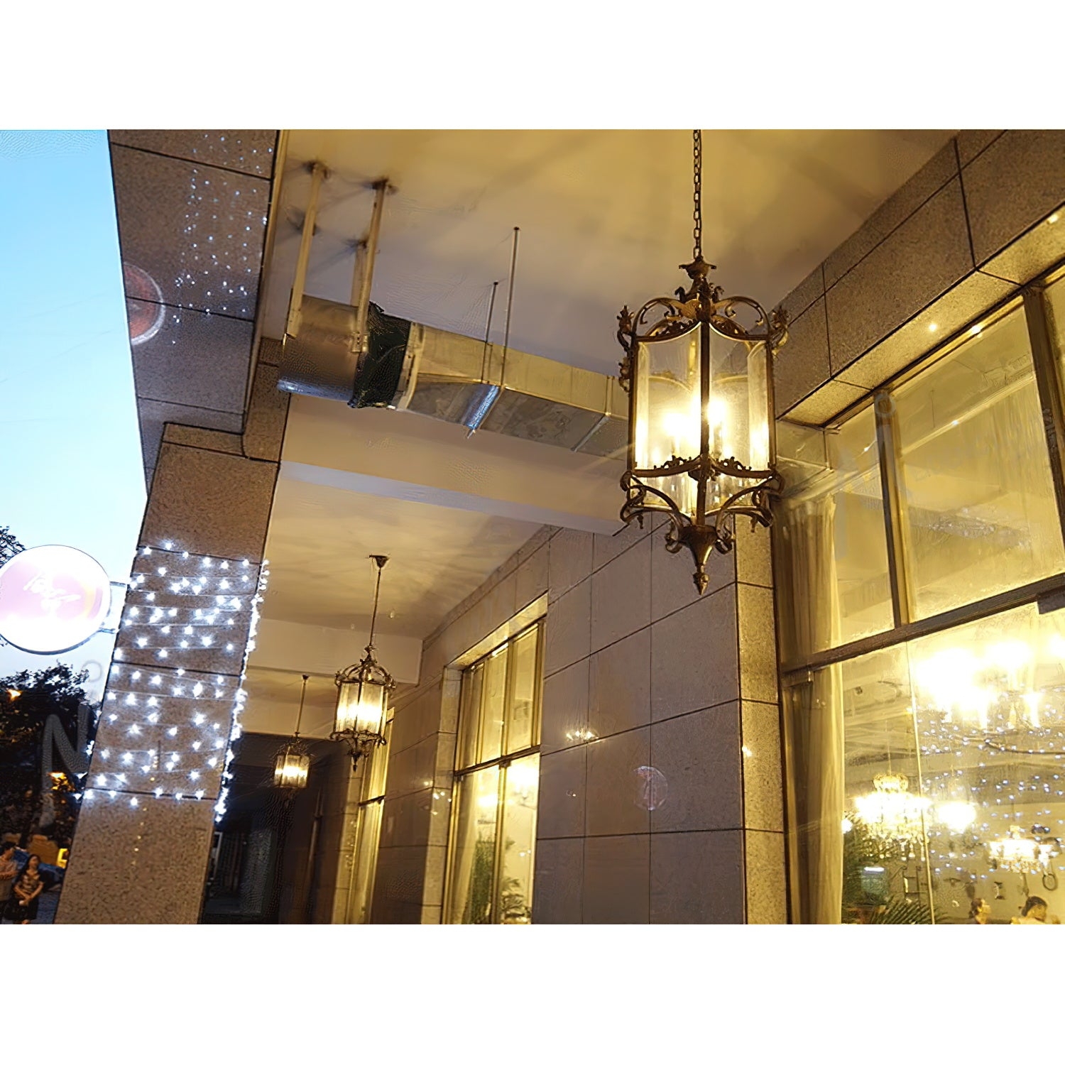 Metropolitan Lantern Chandelier T1707