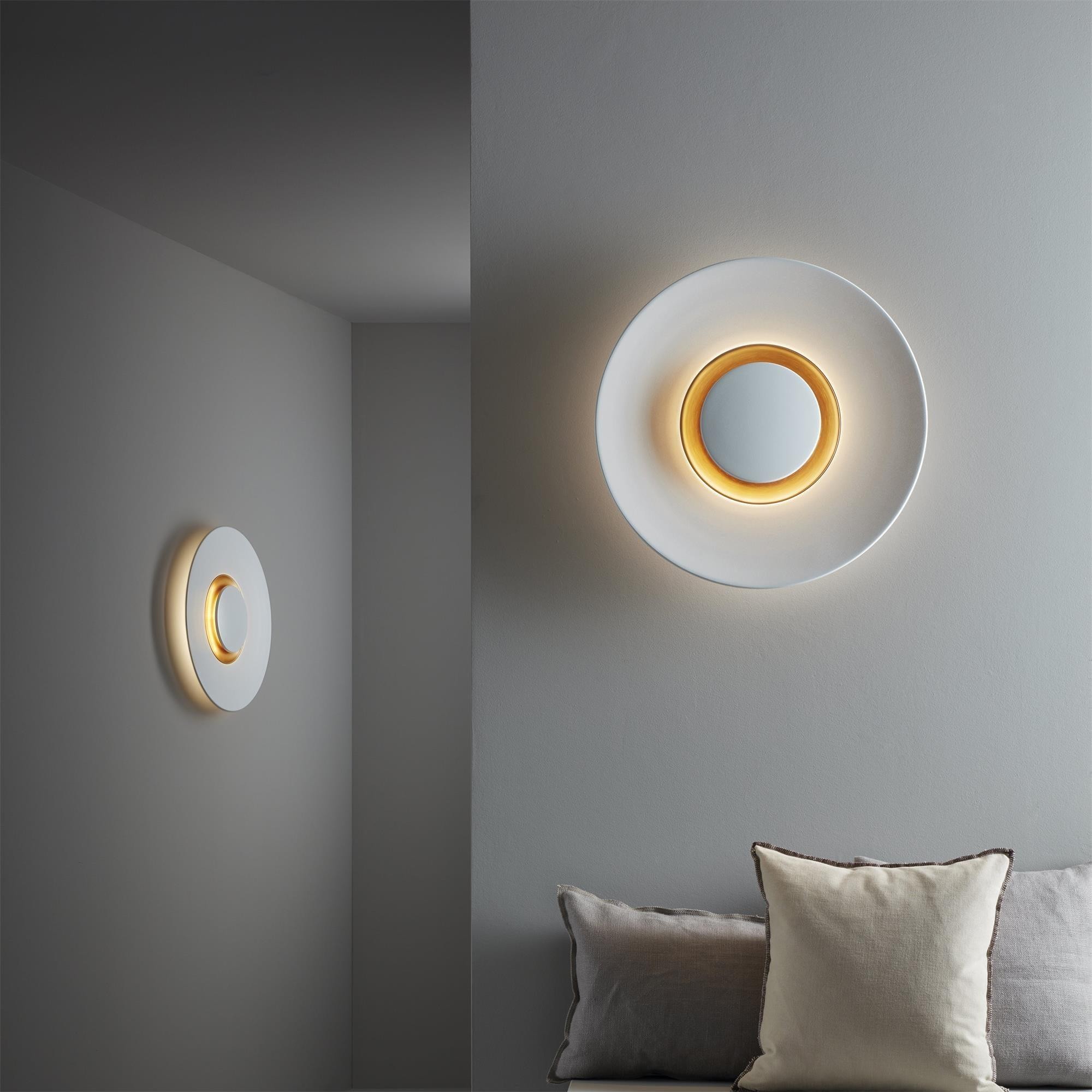 Round Simple Style Wall Light P009