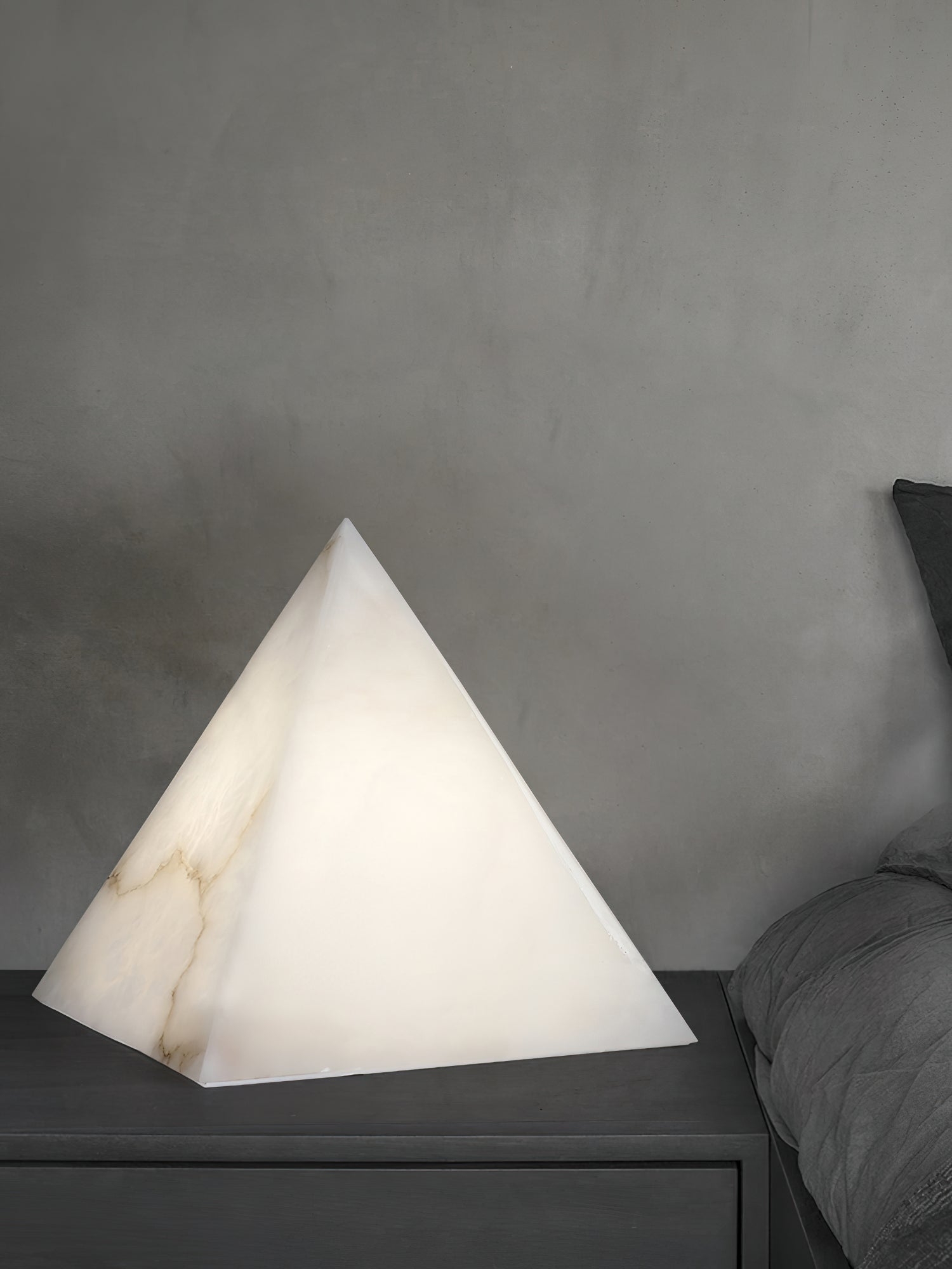 Alabaster Pyramid Table Lamp T1652