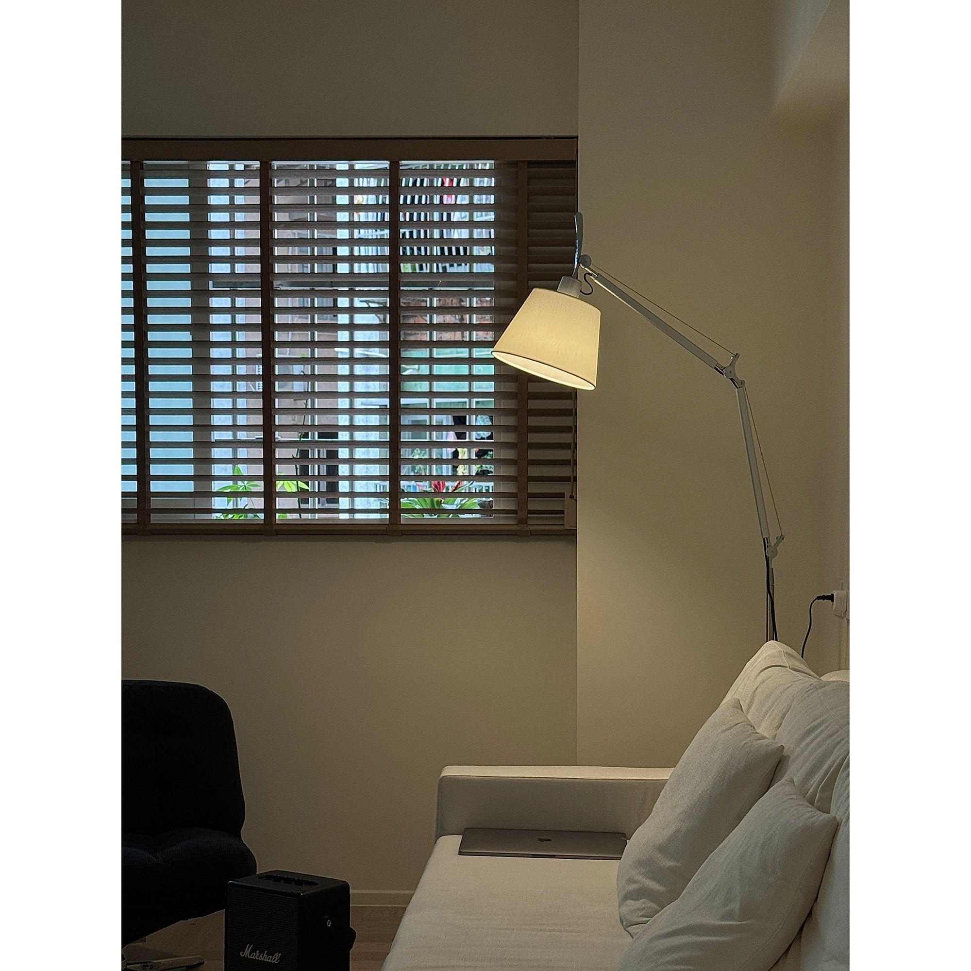 Velthea Floor Lamp T1937