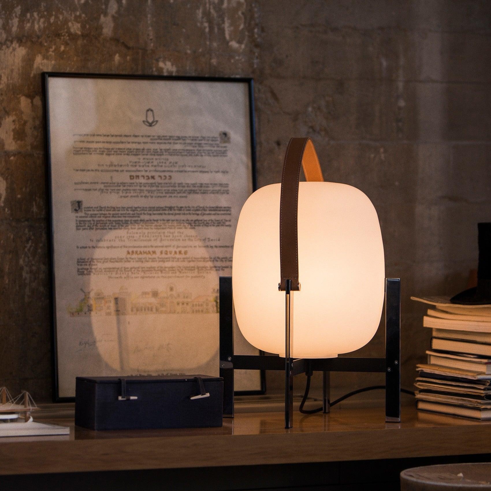 Portable Lantern Table Lamp M515