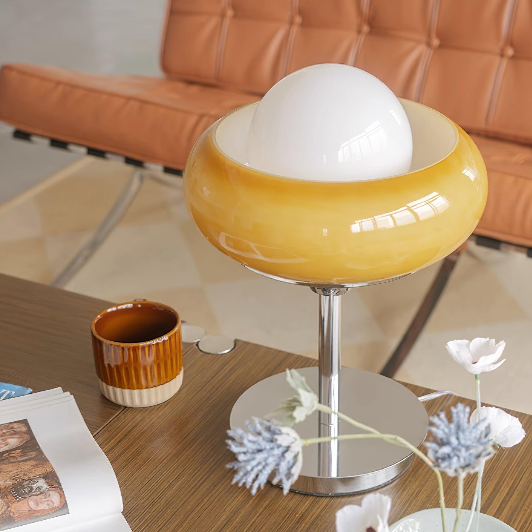 Vintage Cream Table Lamp for Bedroom M54