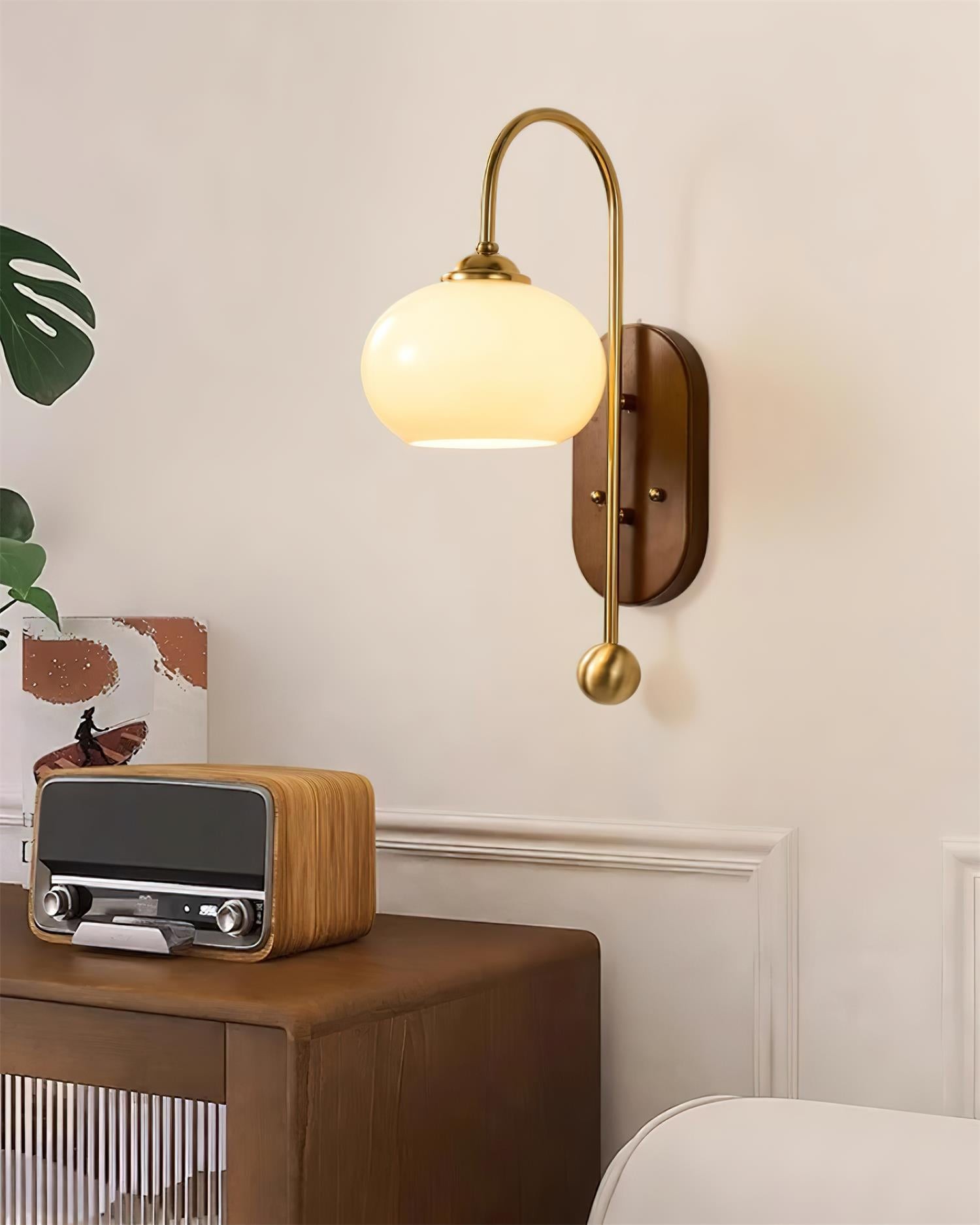 American Retro Spherical Wall Lamp M150