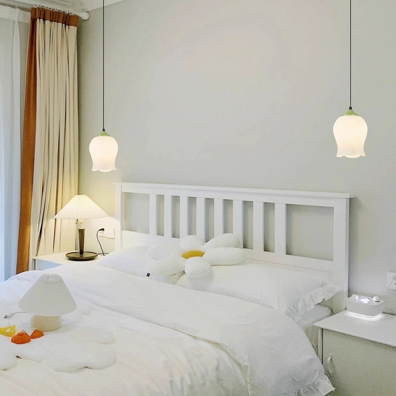 Nordic Flower Bud Glass Pendant Light S89