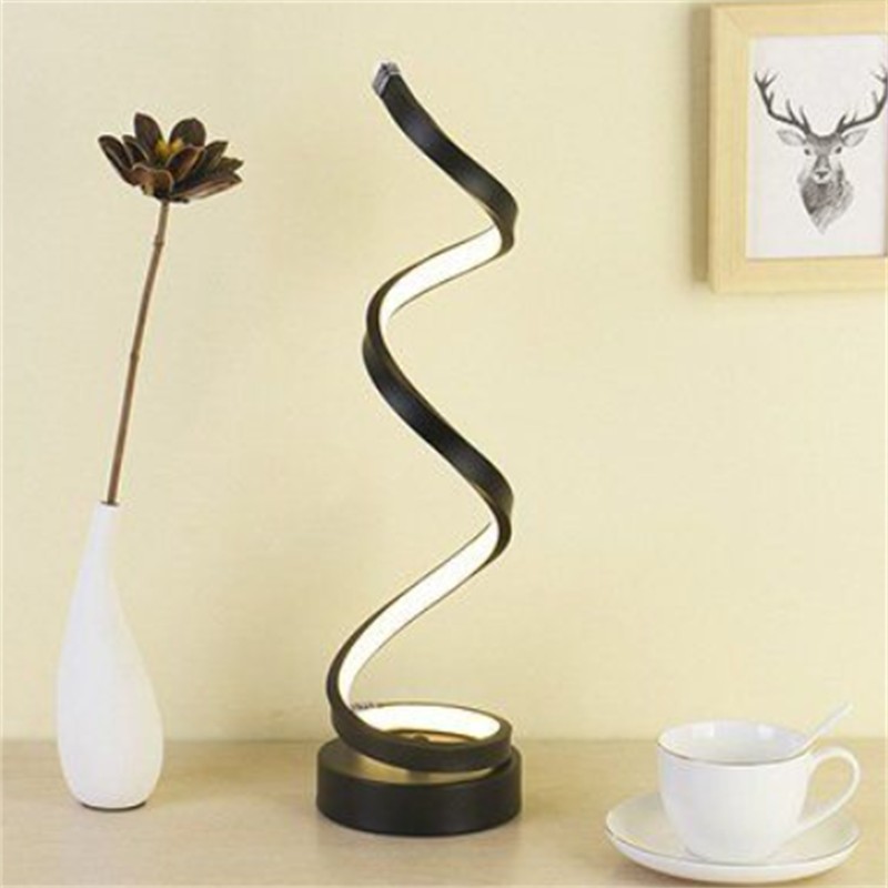 Geometric Figure Desk Light