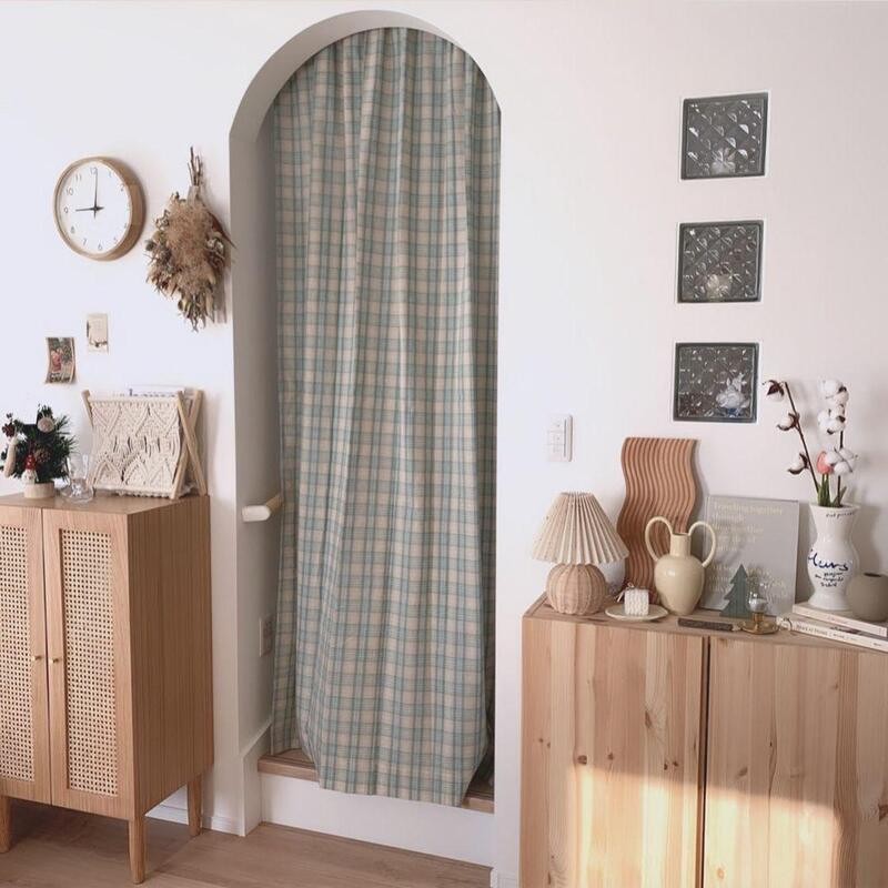 Rattan Pleated Table Lamp Cordless Bedside Lamp