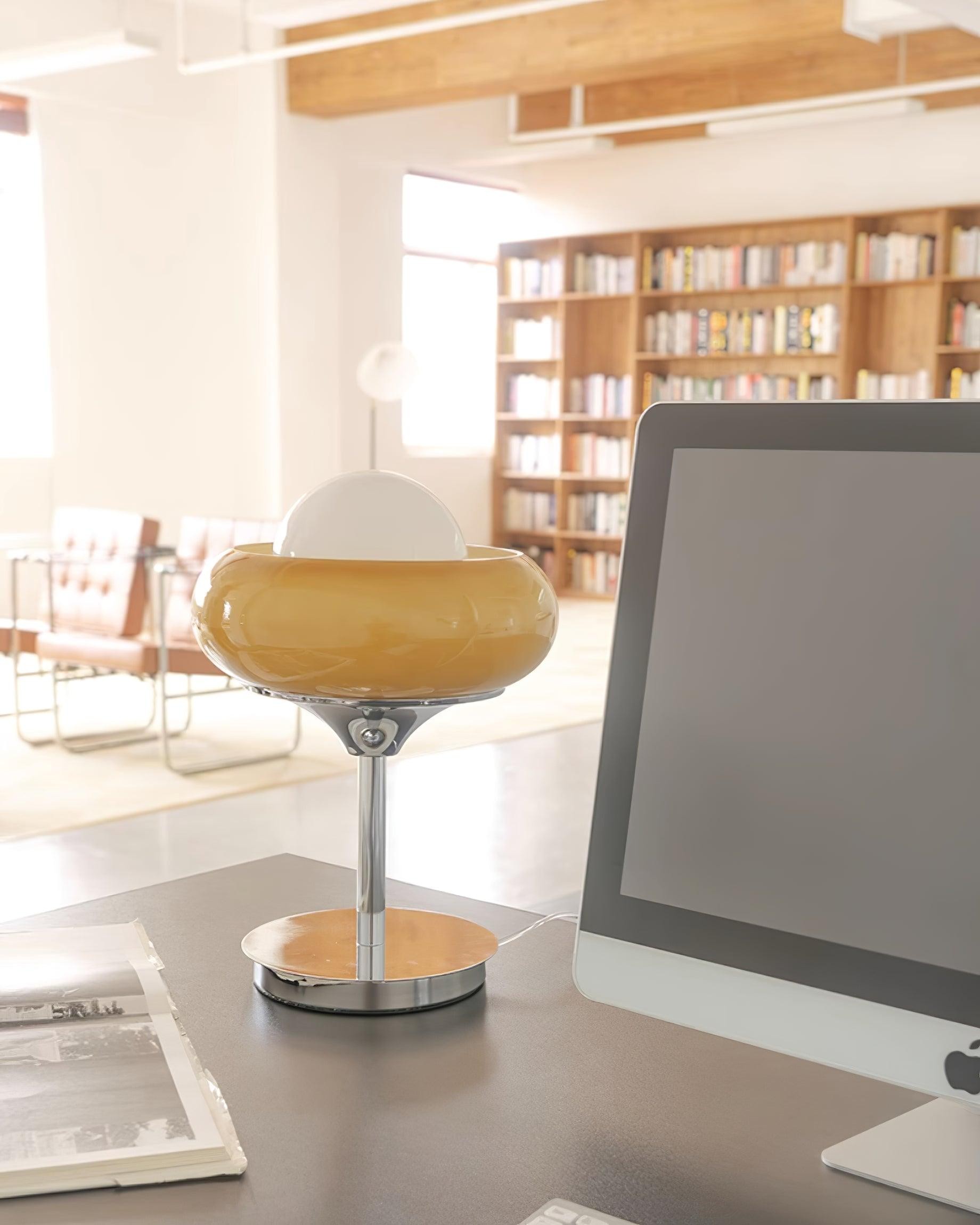 Vintage Cream Table Lamp for Bedroom M54