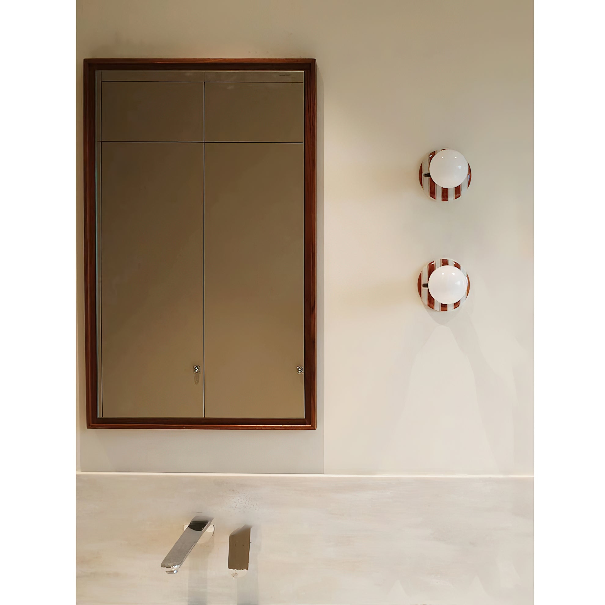 Ambrette Wall Lamp T1946