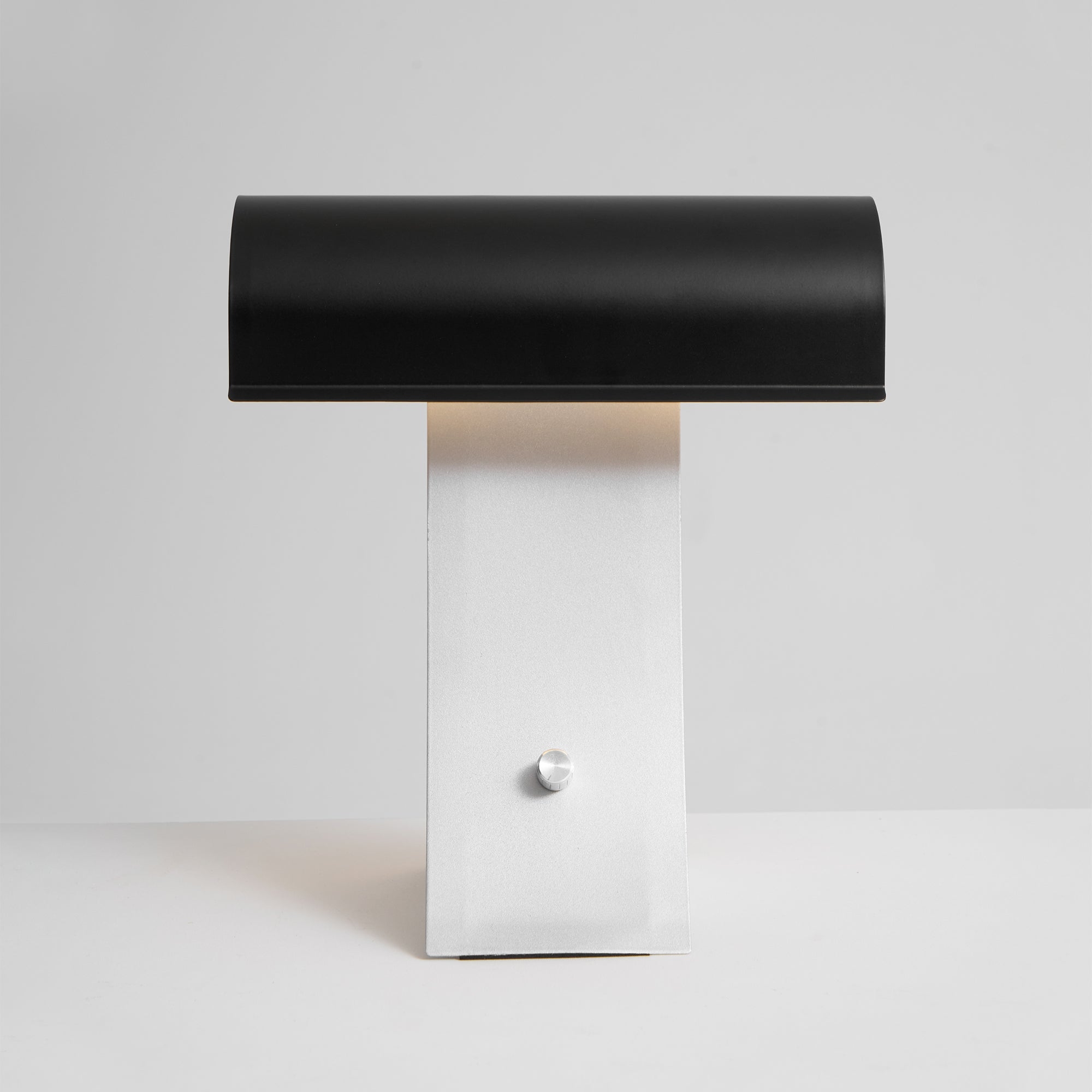 Archive Table Lamp T1922
