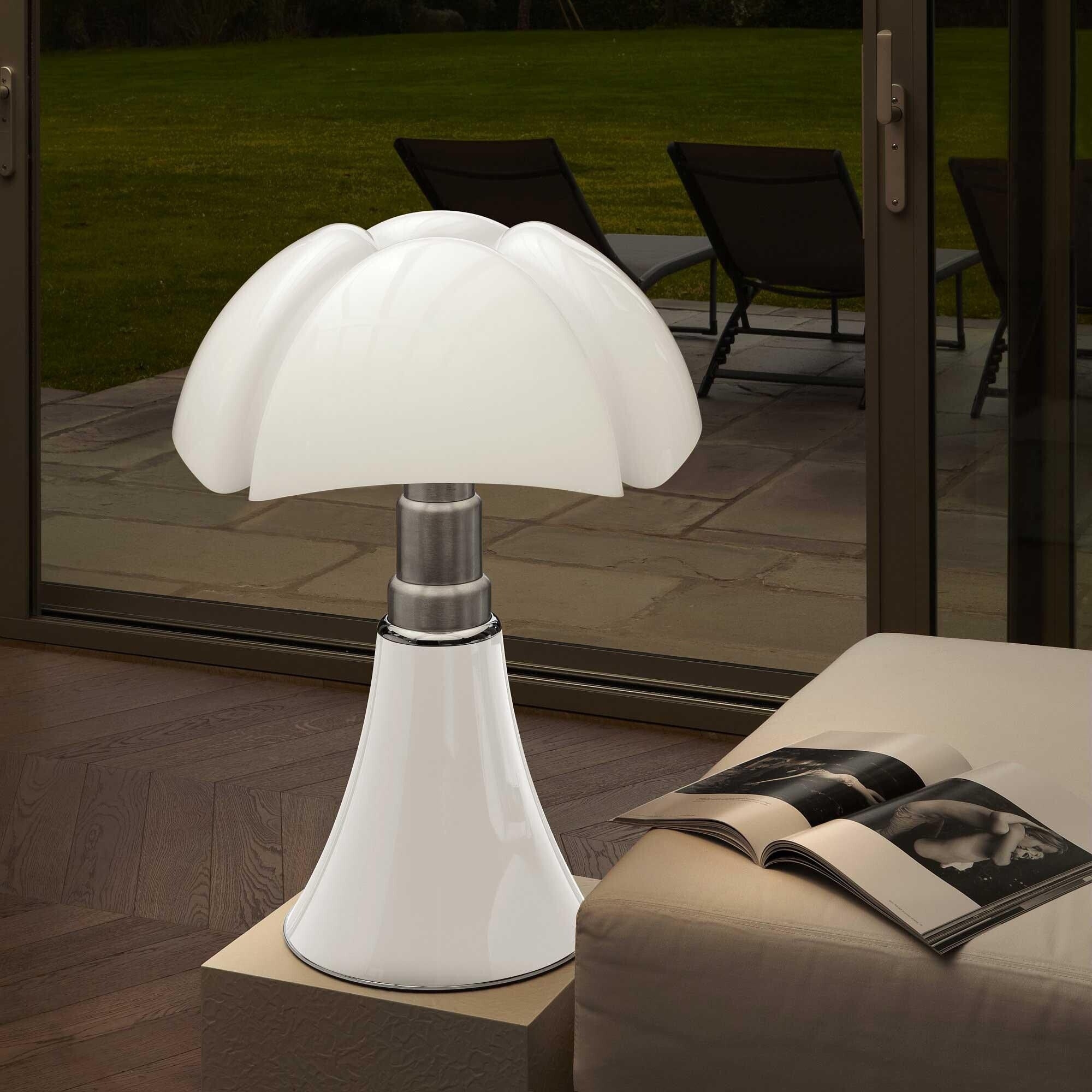 Petalica Table Lamp T1384