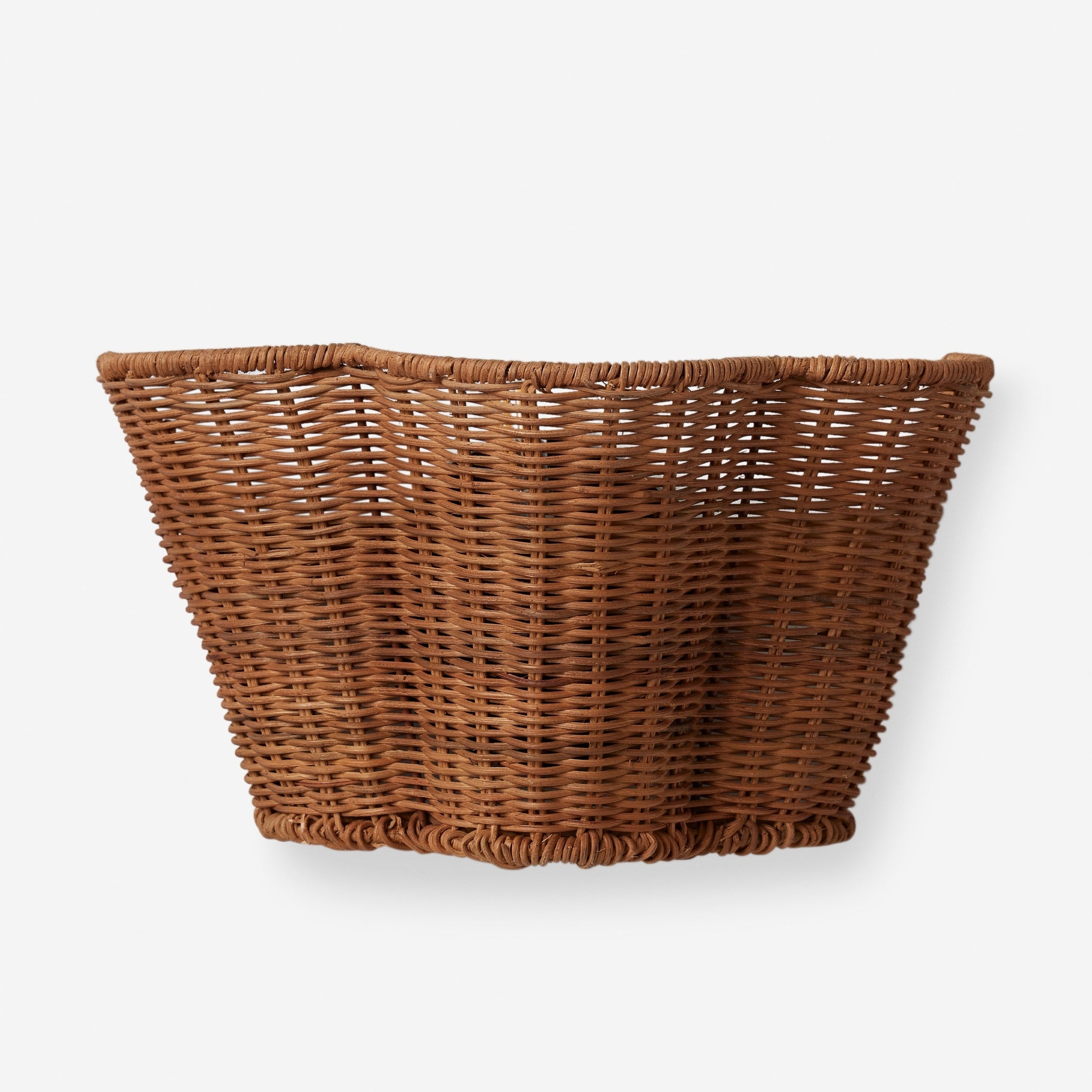 Wickara Woven Wall Sconce - Scalloped Basket Shade Wall Light for Bedroom T675